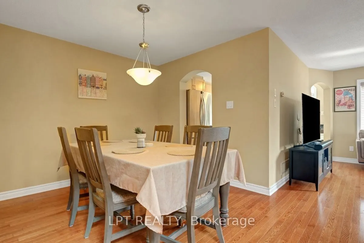 148 Waterfern Way