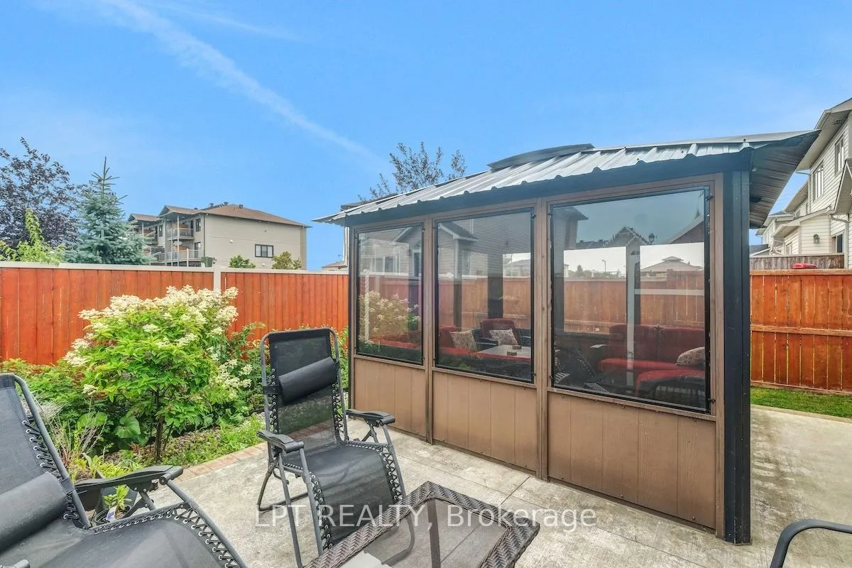 148 Waterfern Way