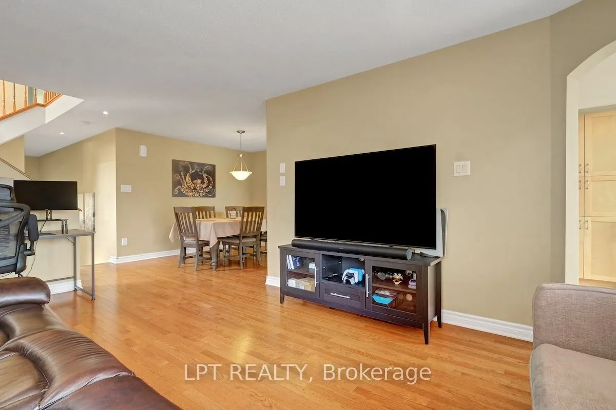 148 Waterfern Way