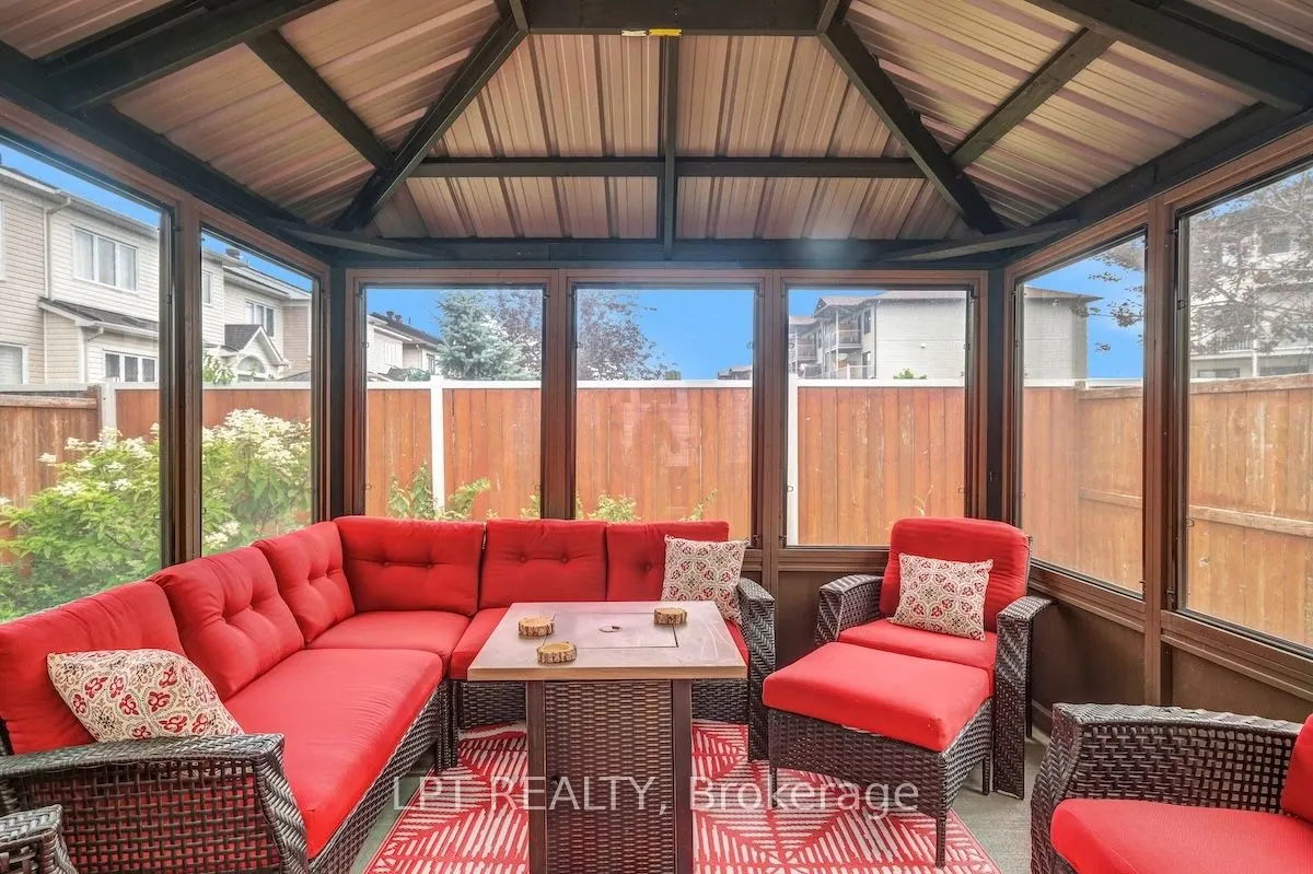 148 Waterfern Way