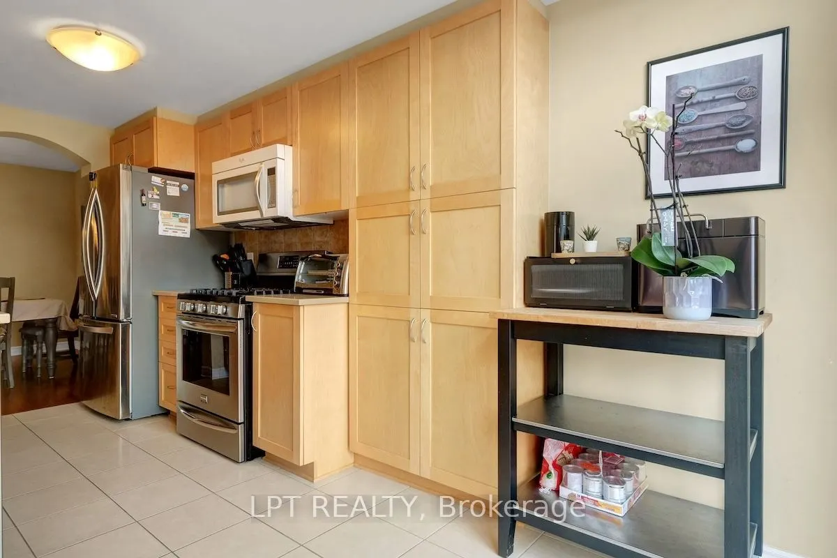 148 Waterfern Way