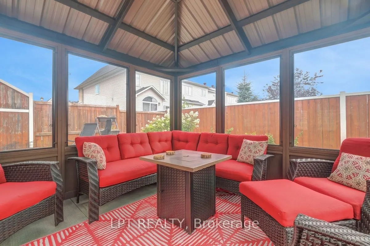 148 Waterfern Way