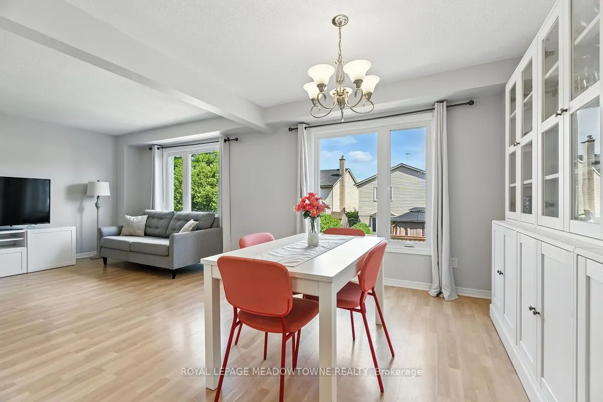 3 Lyton Crescent