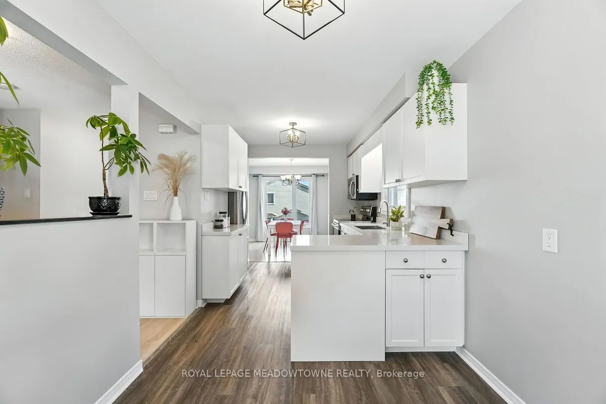 3 Lyton Crescent