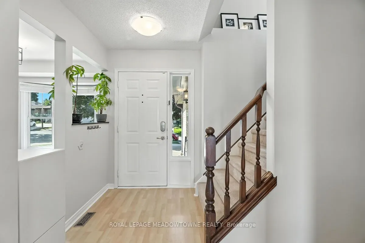 3 Lyton Crescent