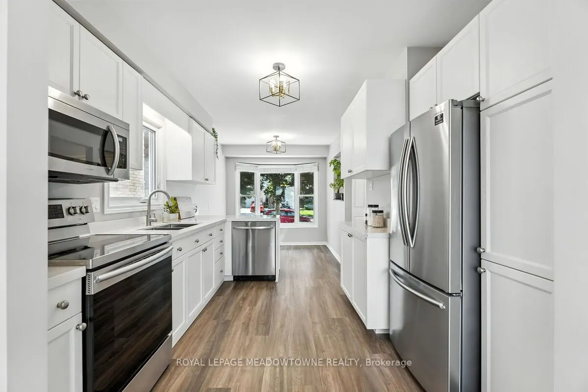 3 Lyton Crescent