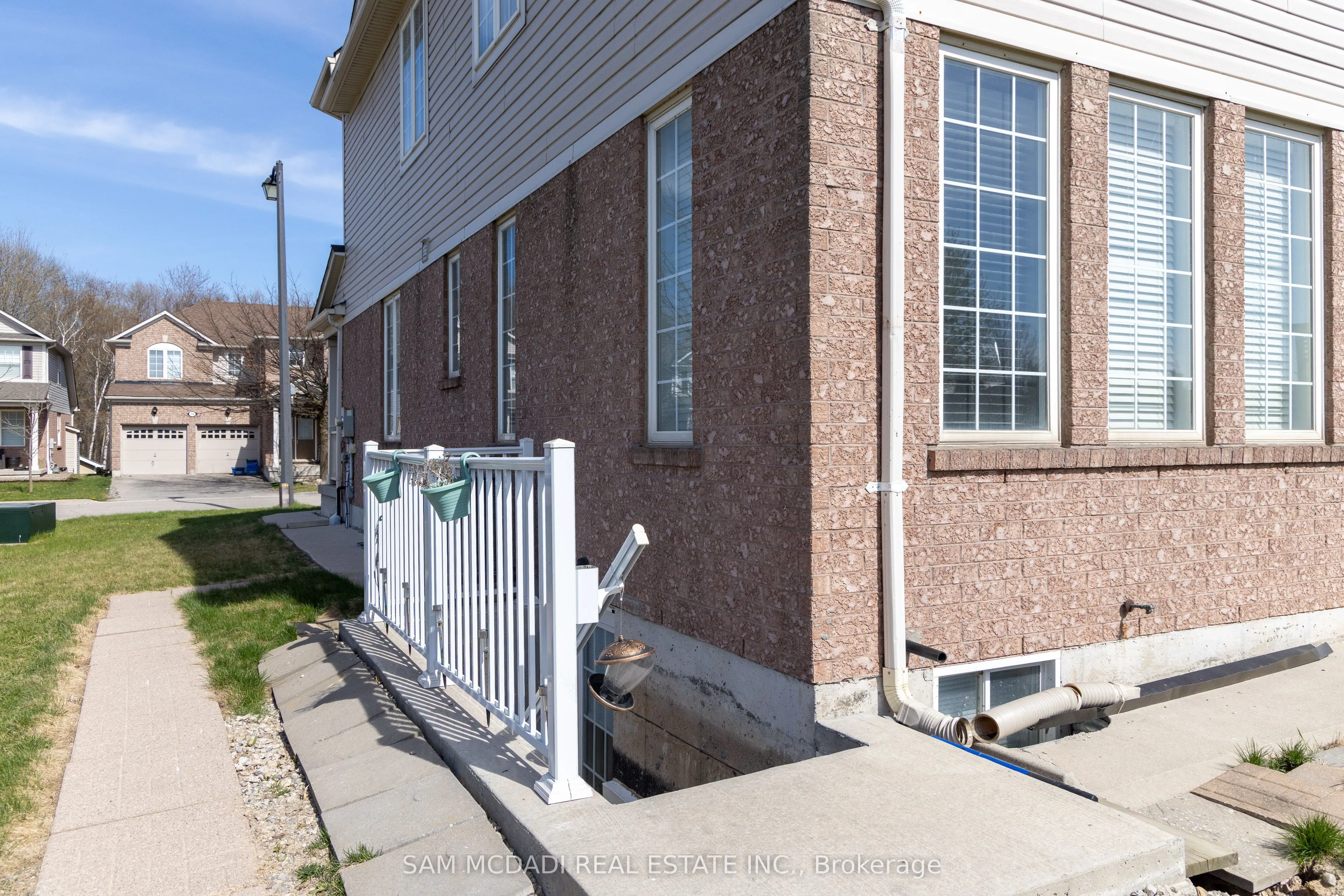 19 Jenner Court