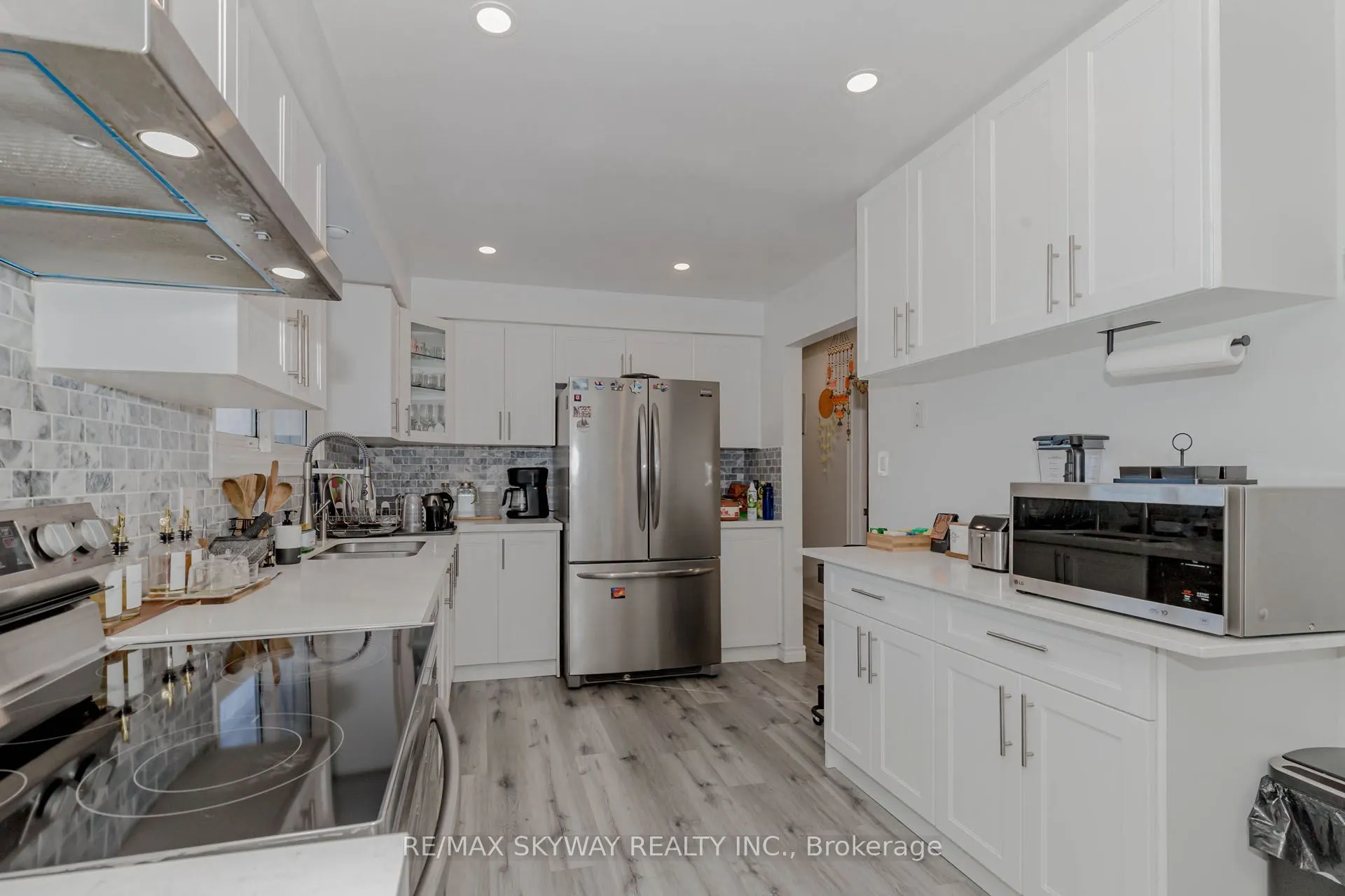 512 Glendene Crescent