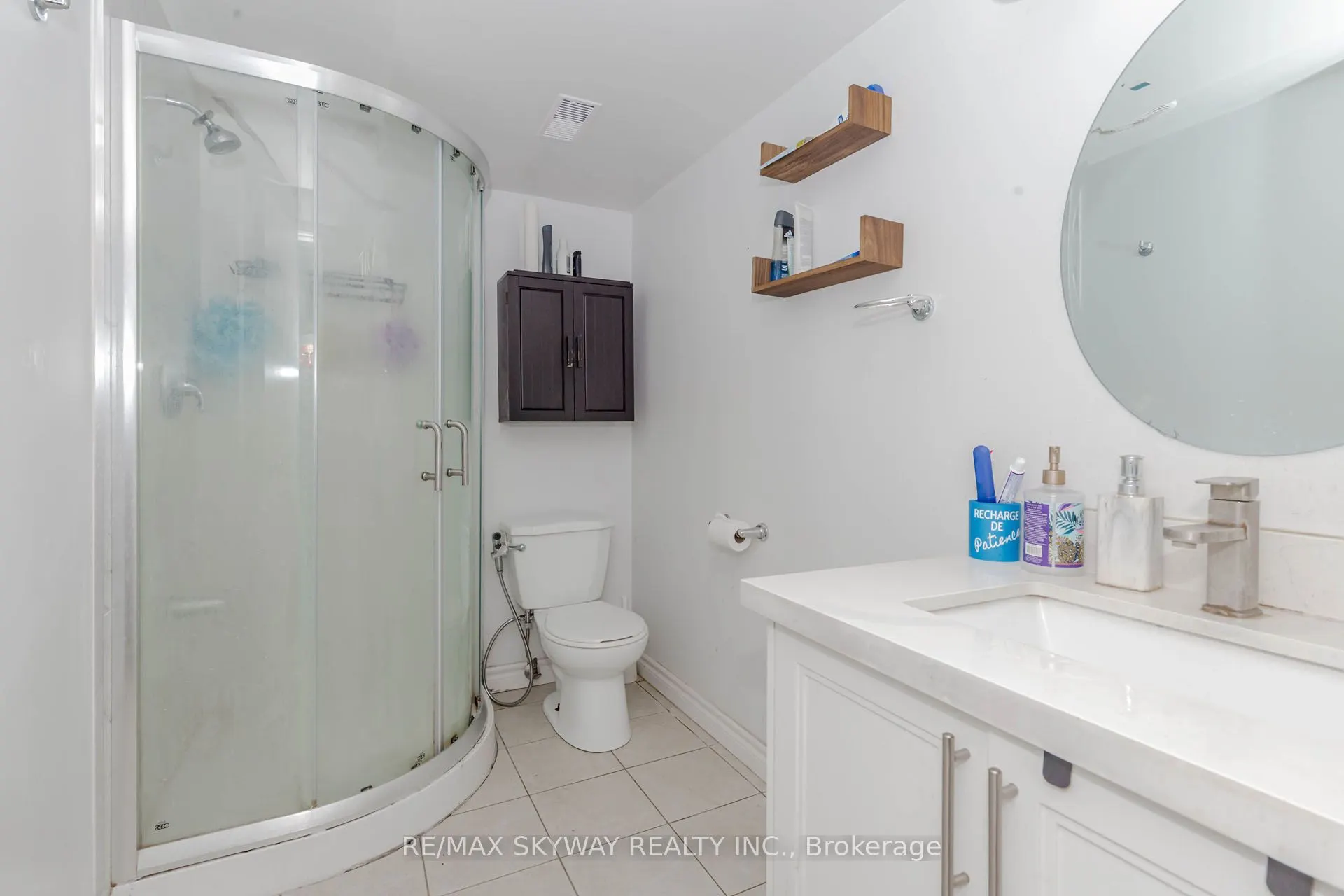 512 Glendene Crescent