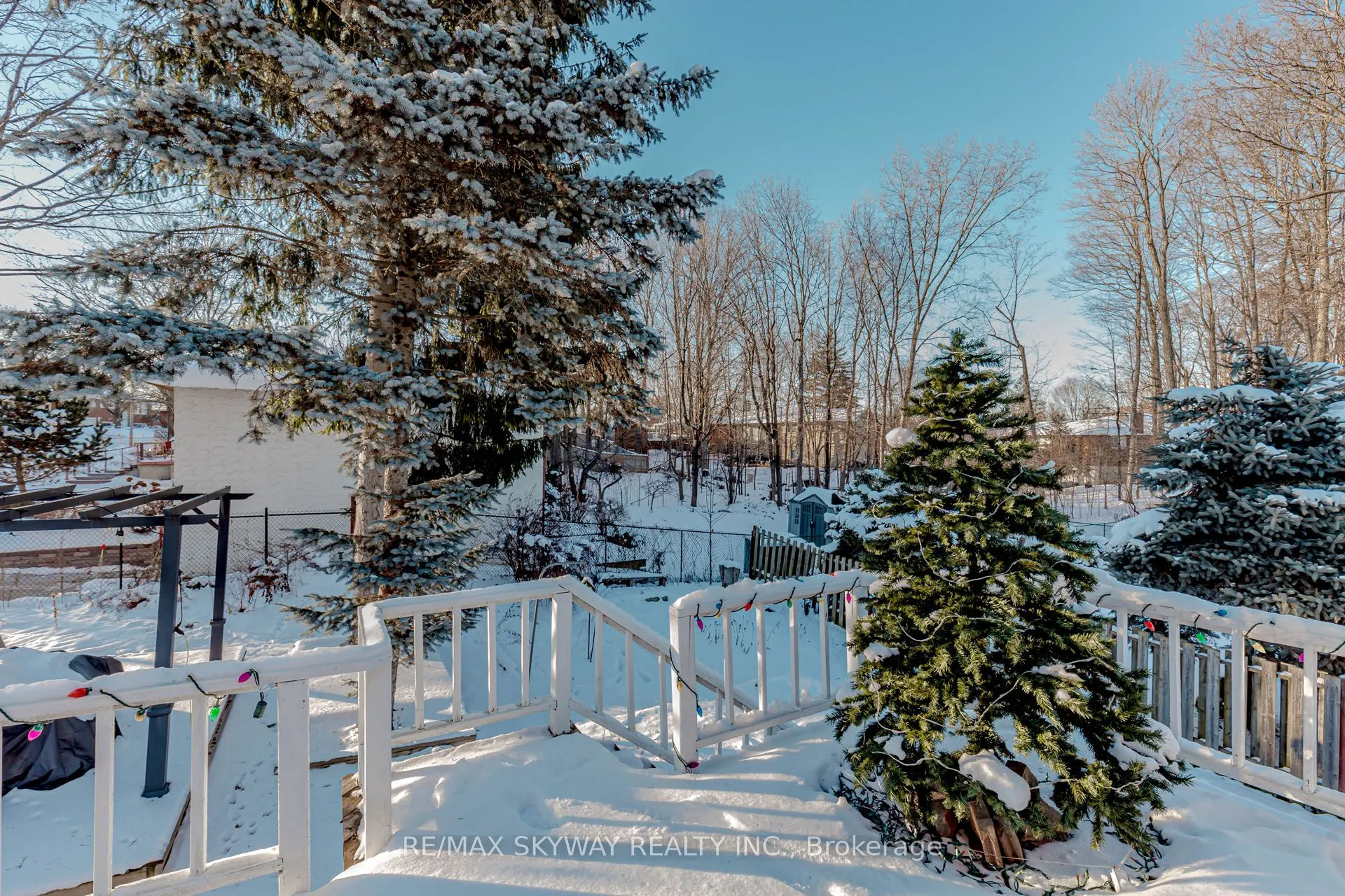 512 Glendene Crescent