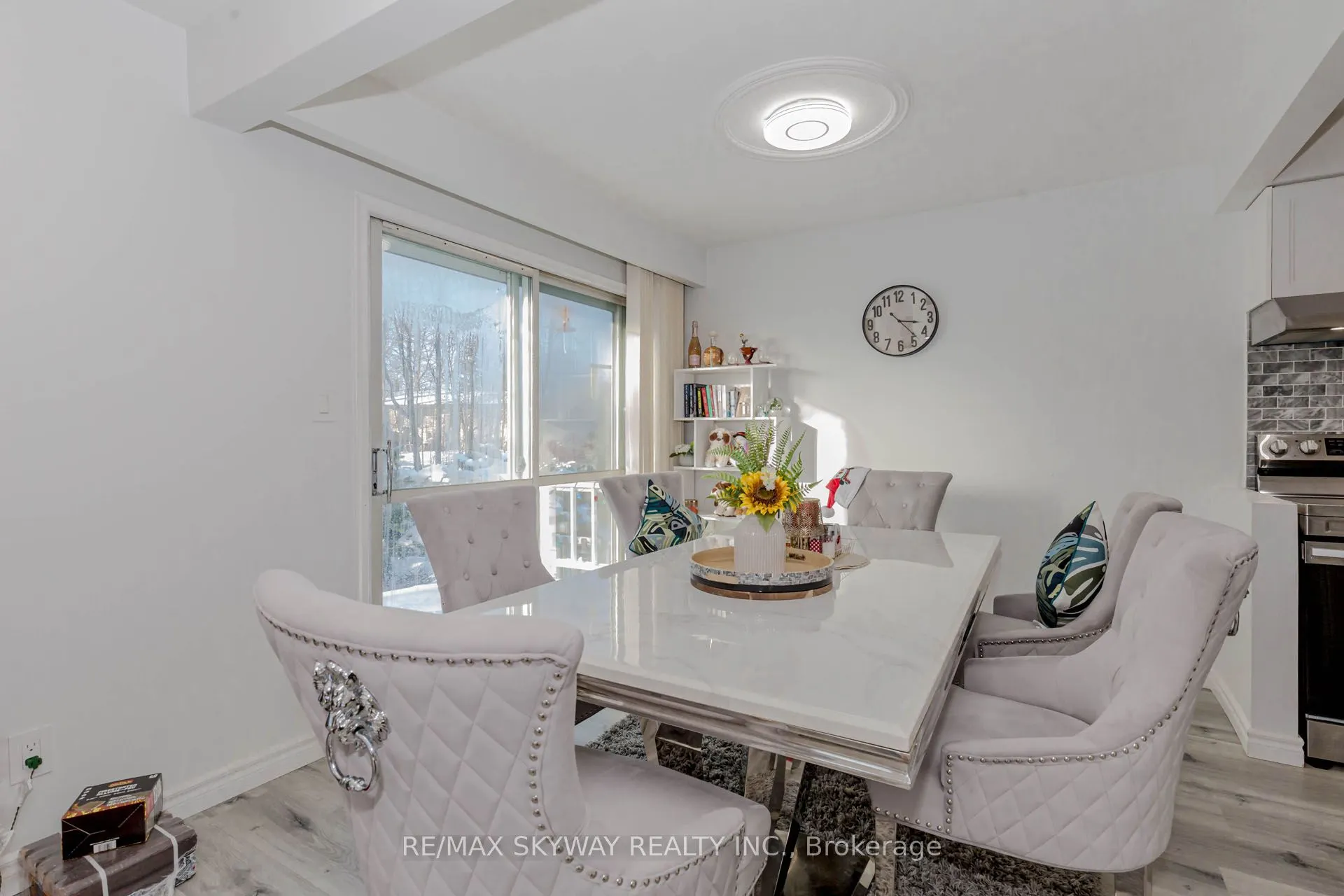 512 Glendene Crescent