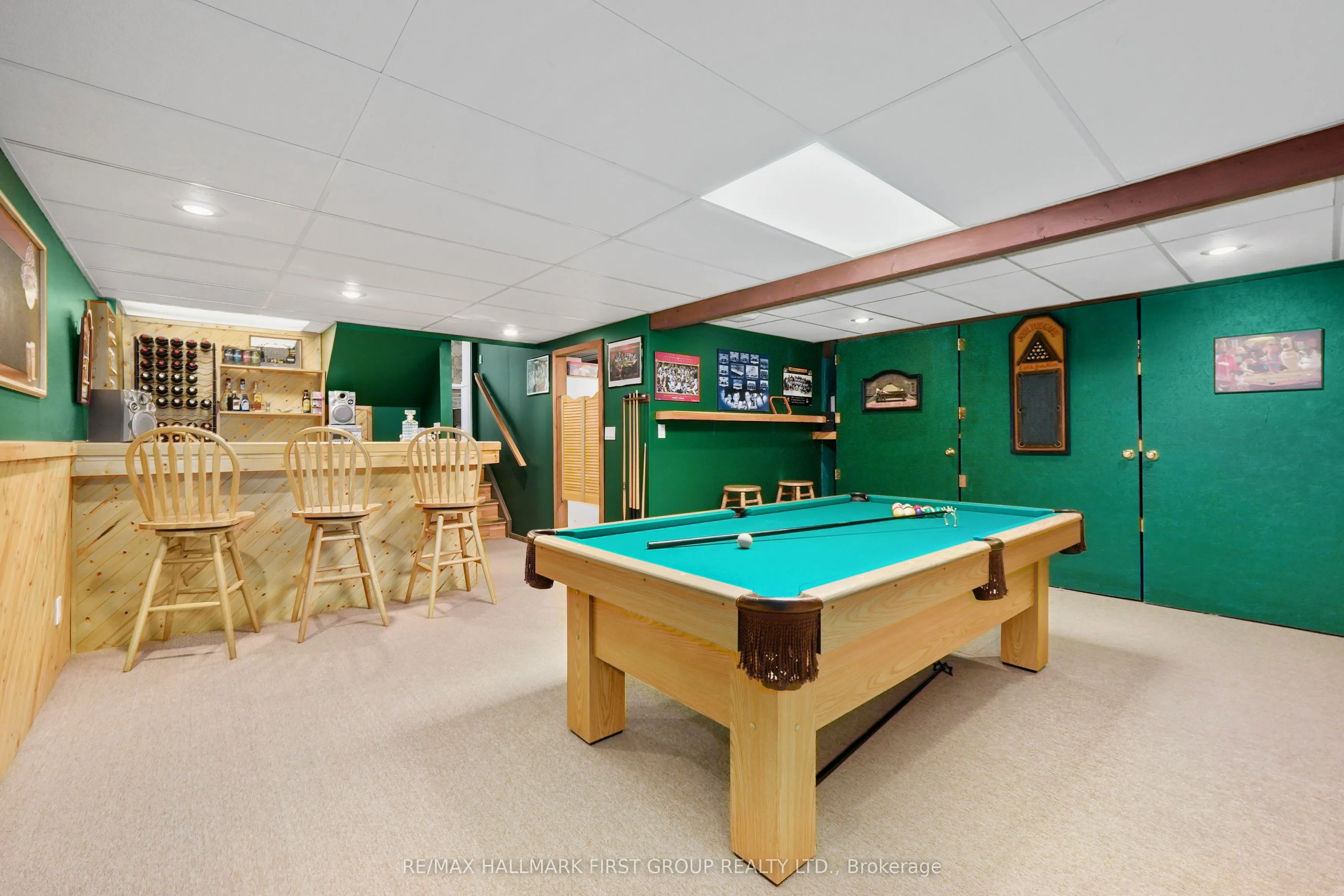 8266 Albert Court