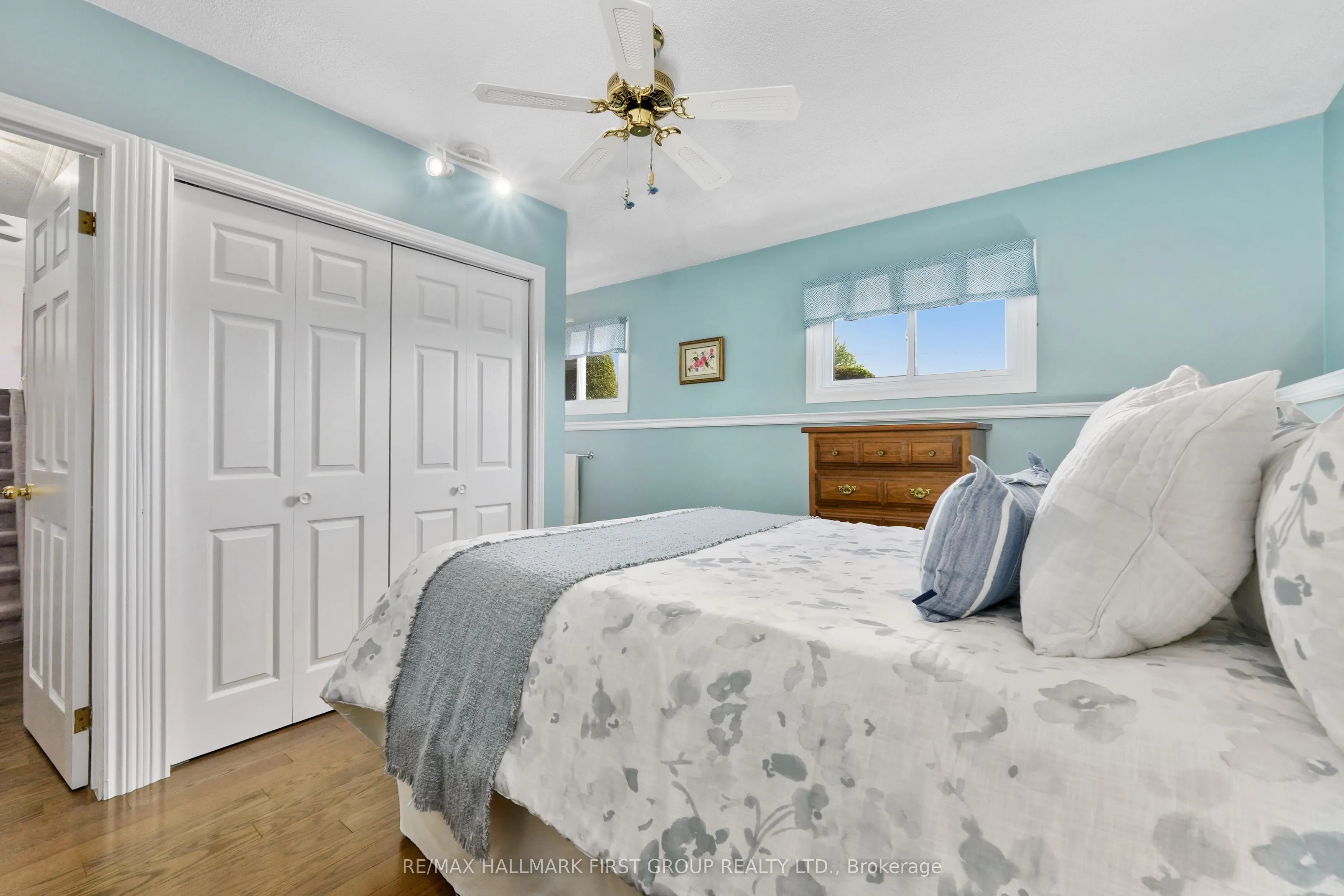 8266 Albert Court