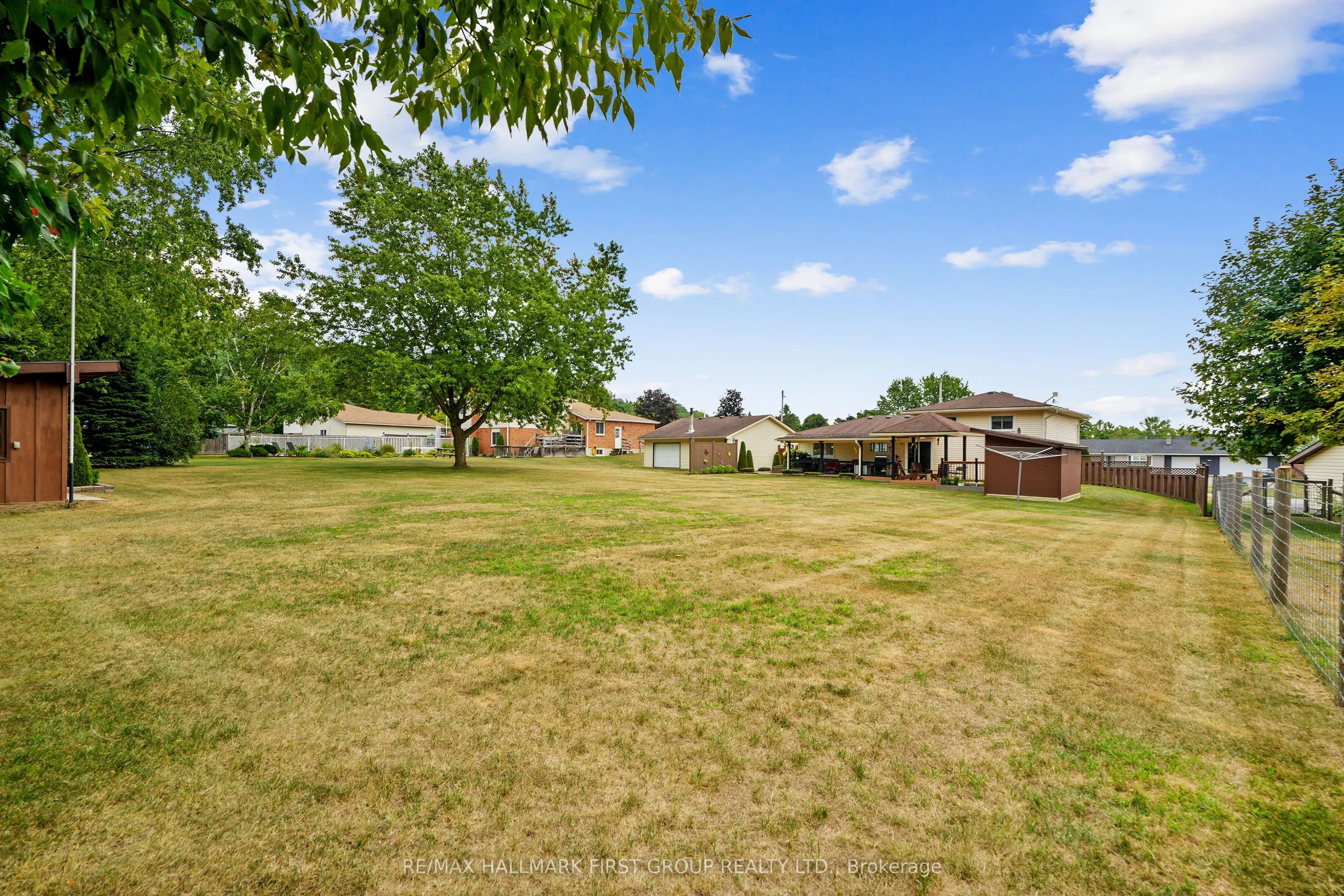 8266 Albert Court