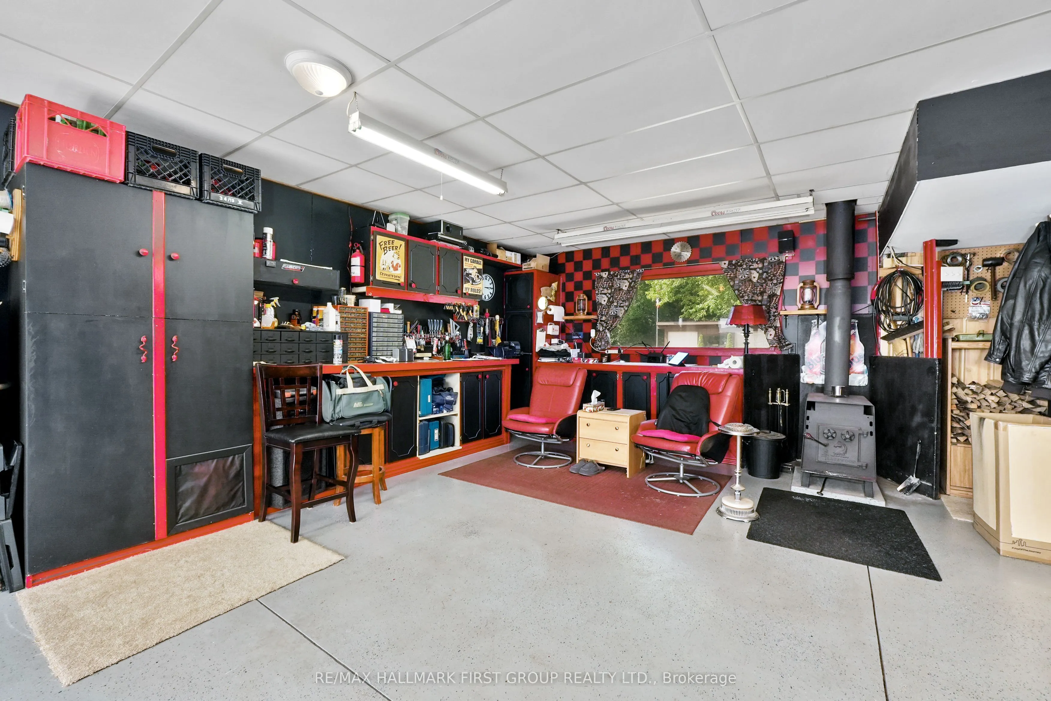 8266 Albert Court