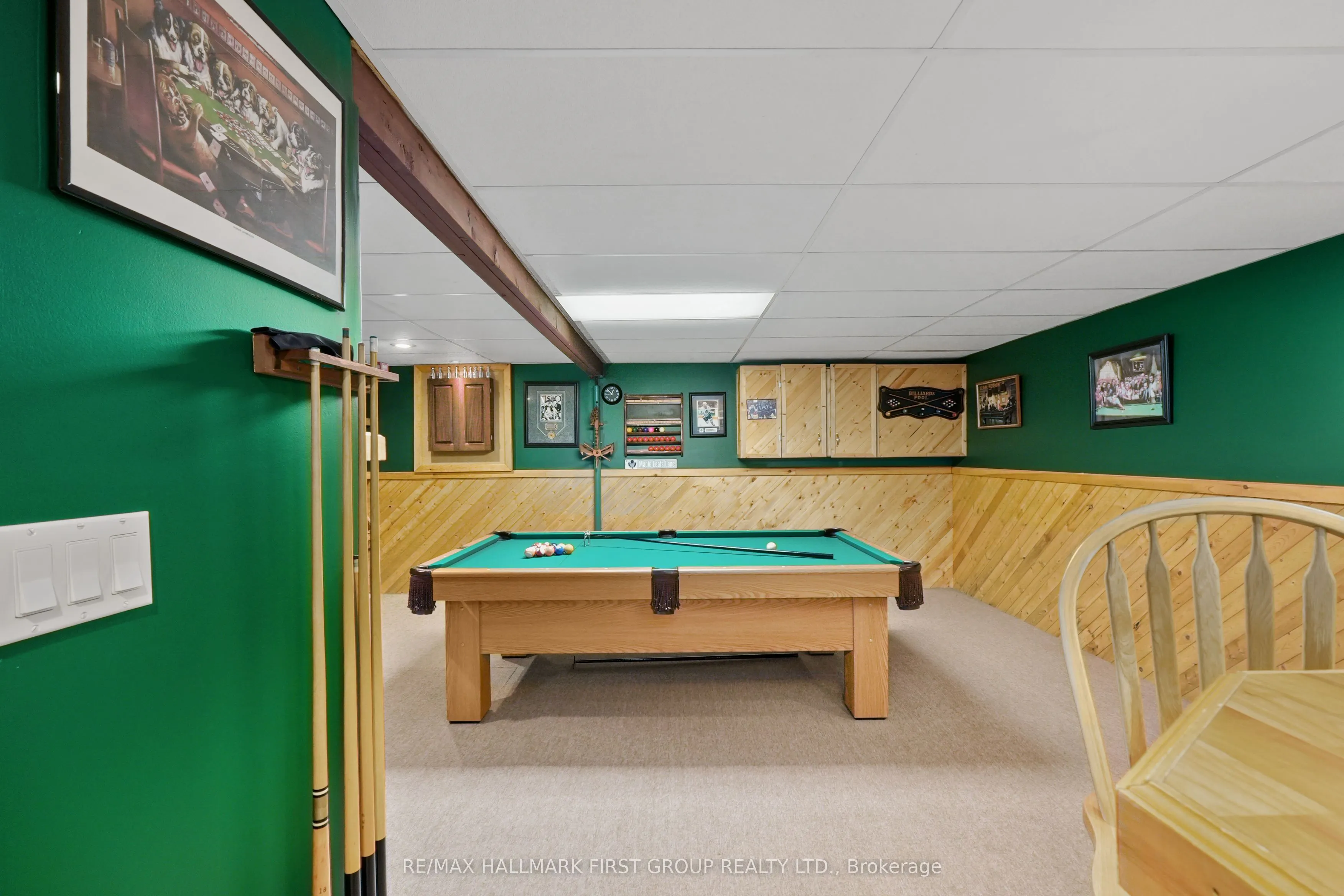 8266 Albert Court