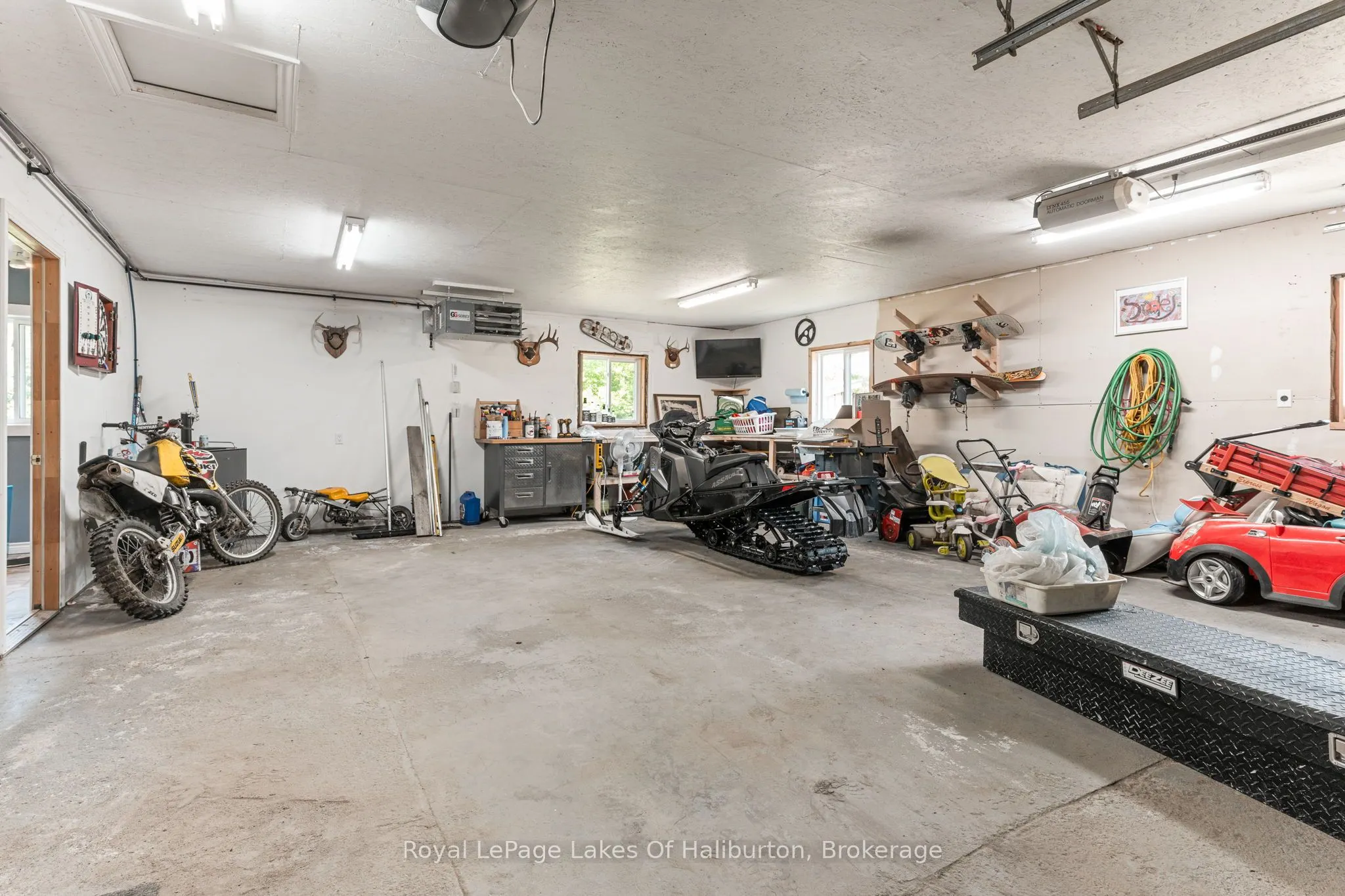 3875 LOOP Road