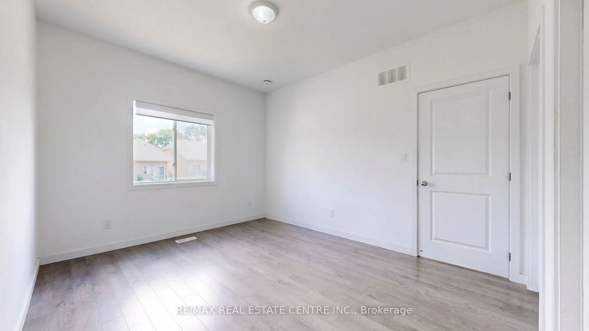 383 Chaffey Street