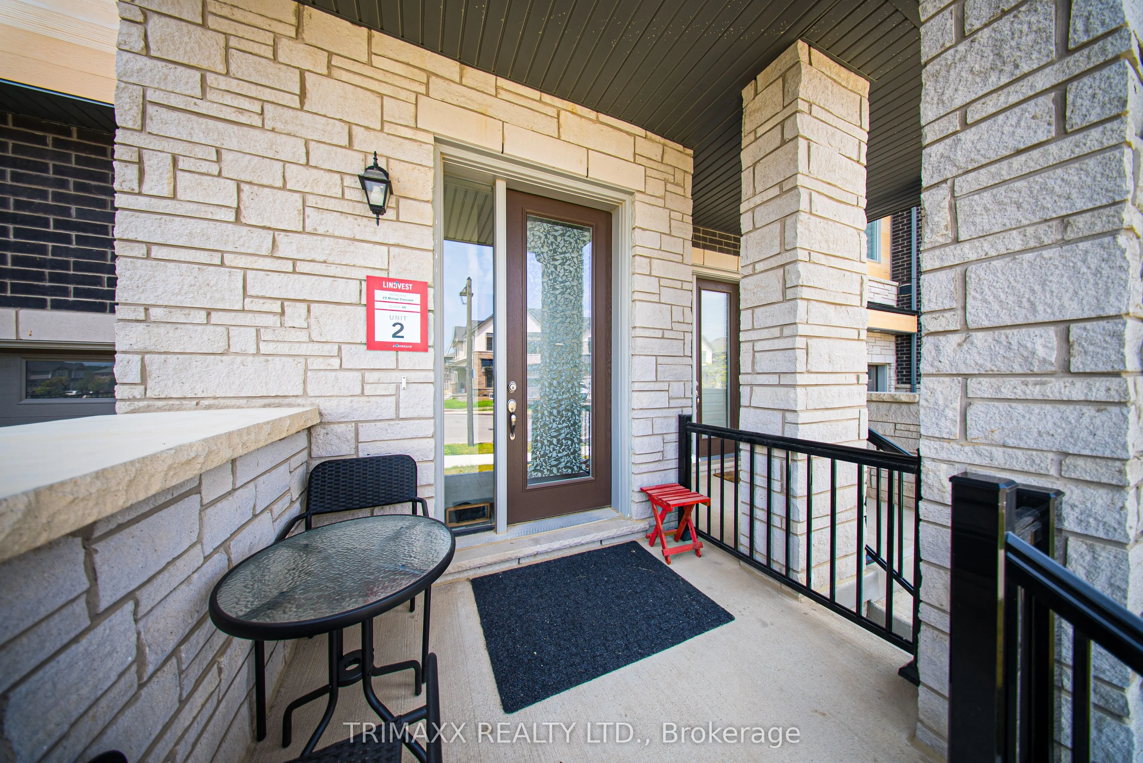 19 Molnar Crescent