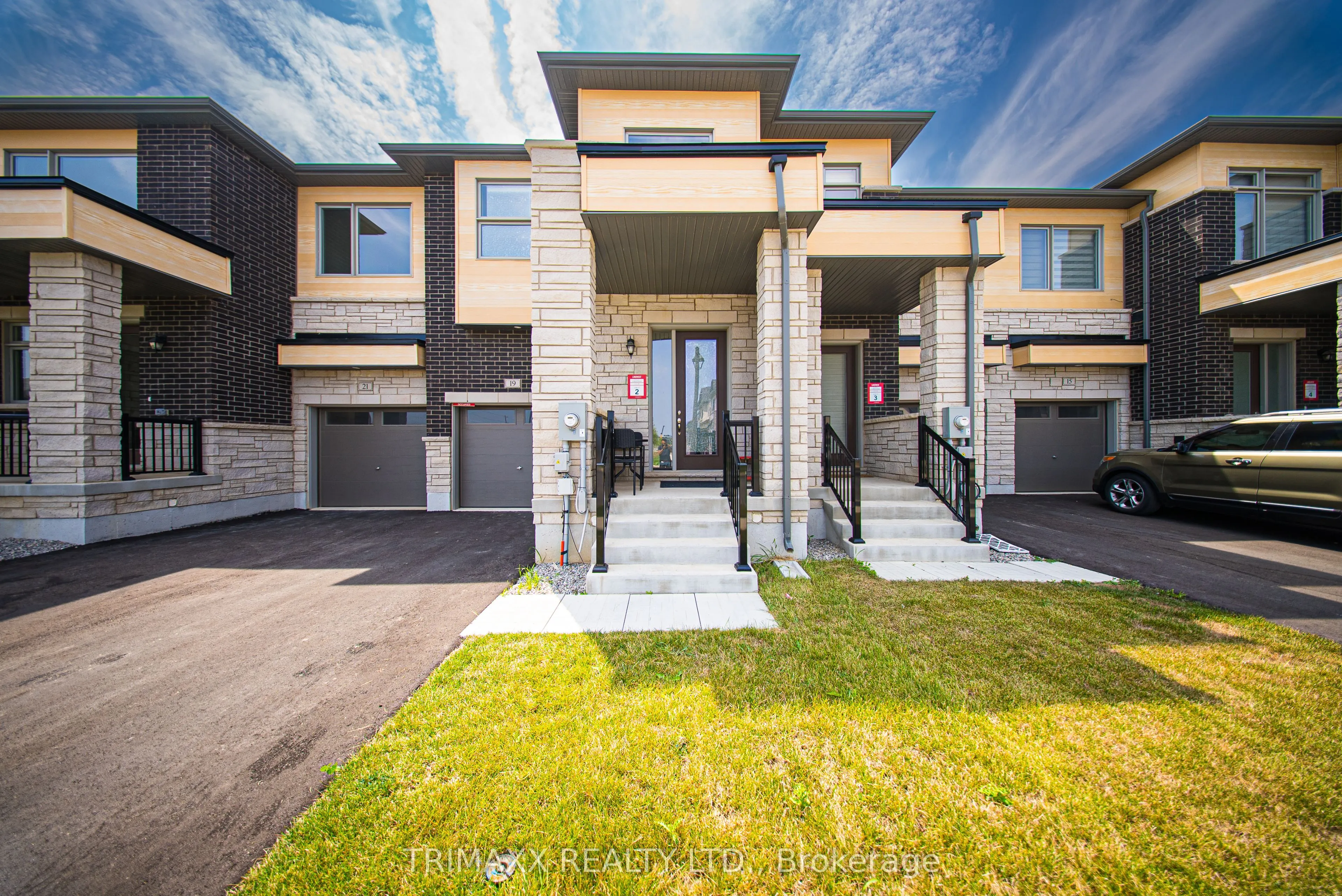 19 Molnar Crescent