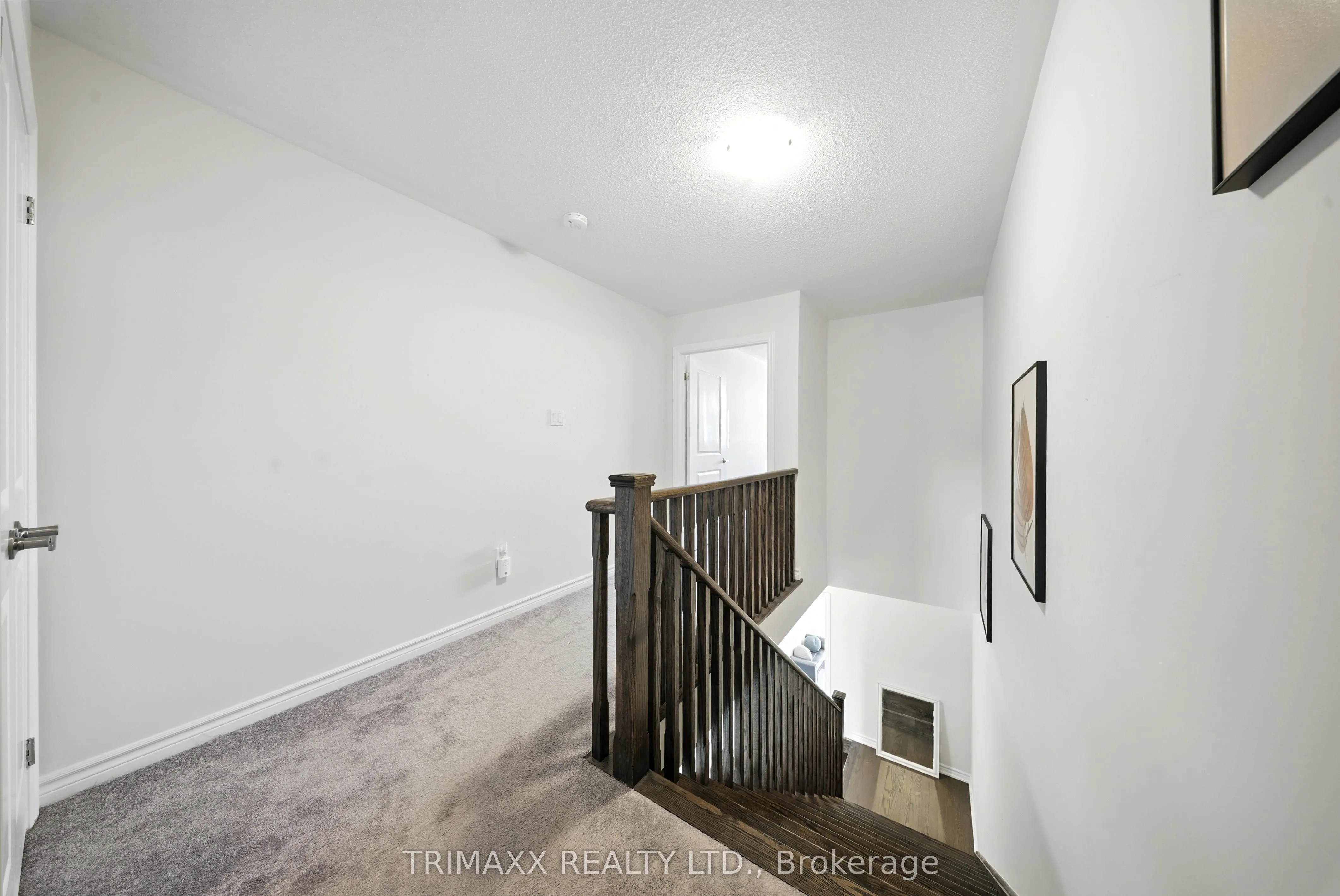19 Molnar Crescent