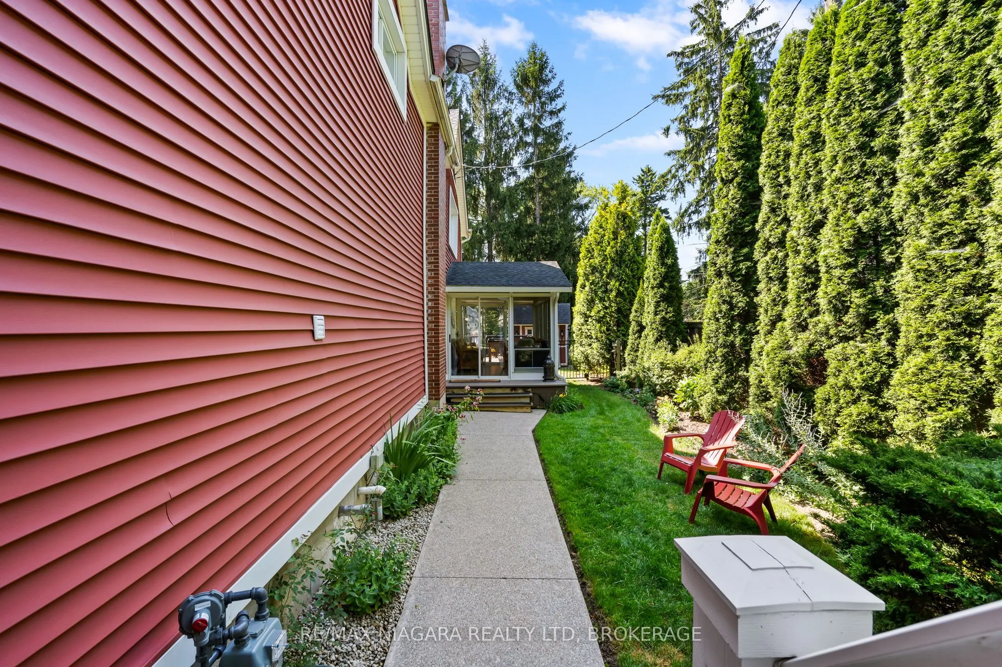 87 Norway Avenue