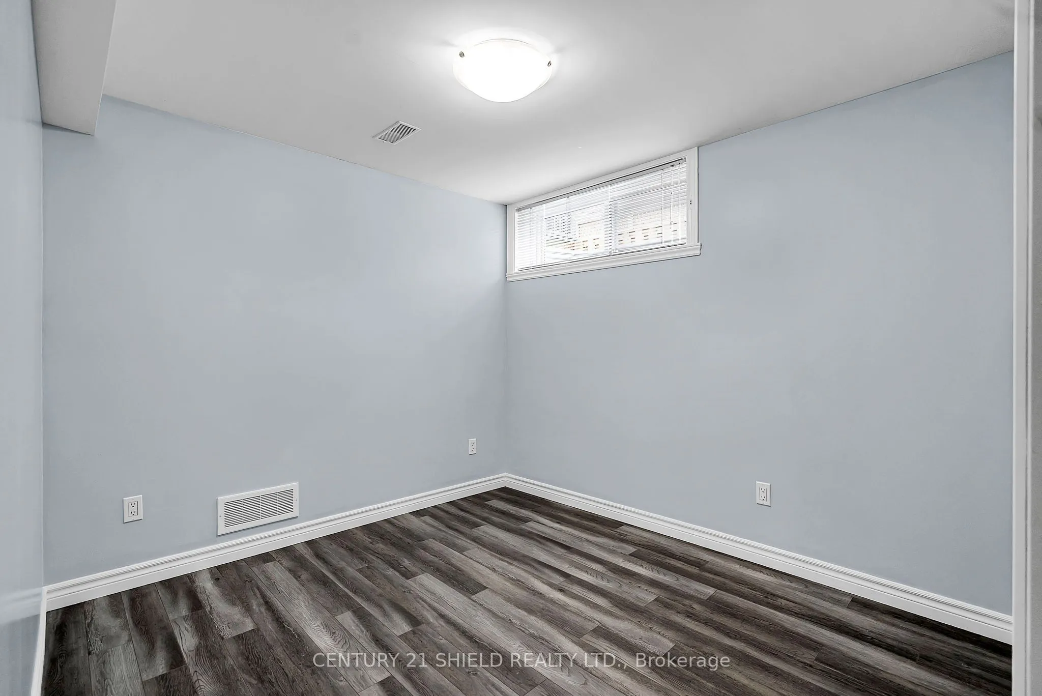 225 Third Street W