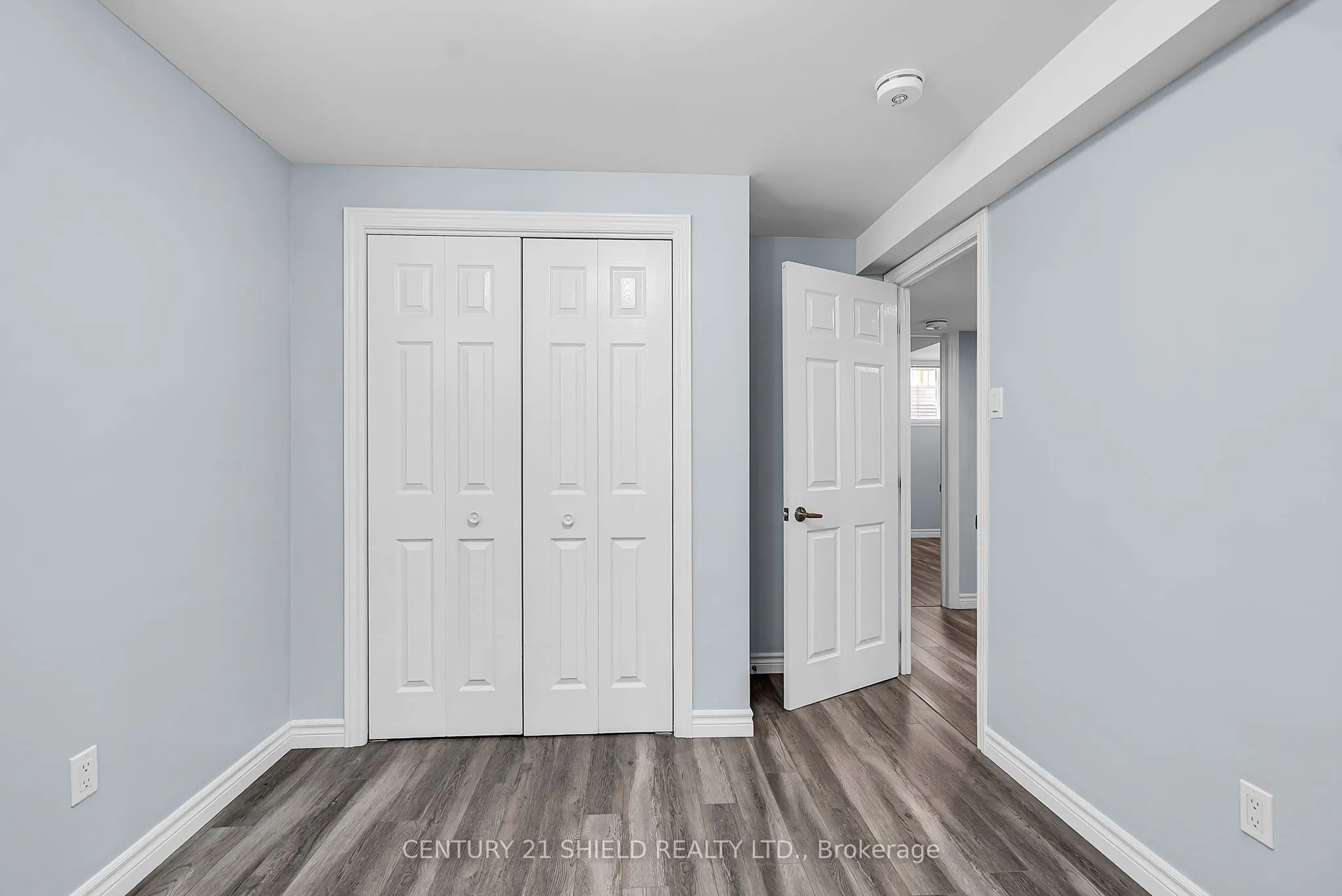225 Third Street W