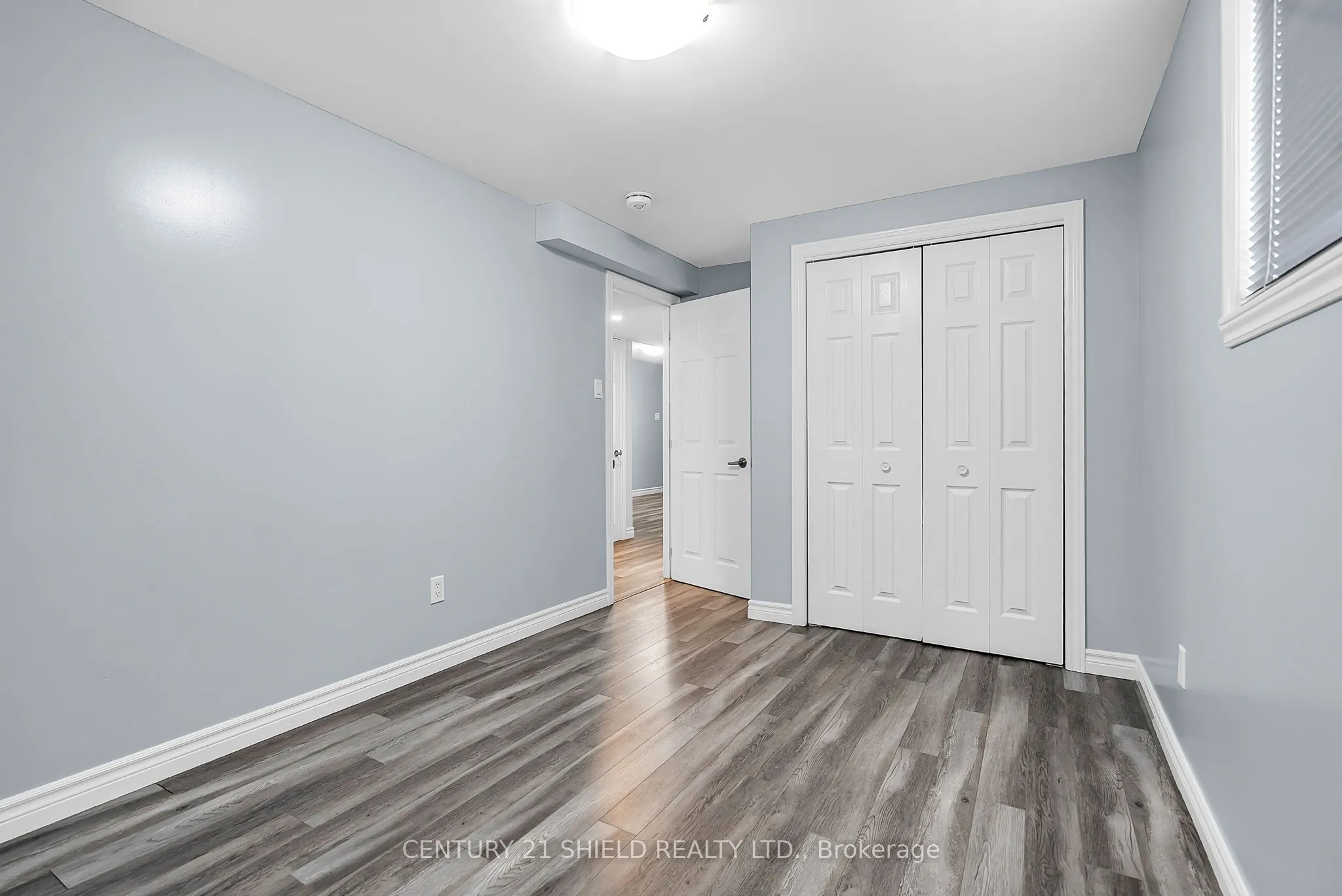 225 Third Street W