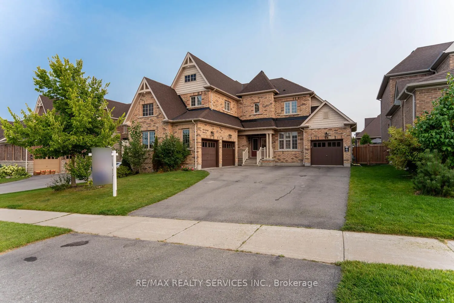 28 Stonegate Avenue