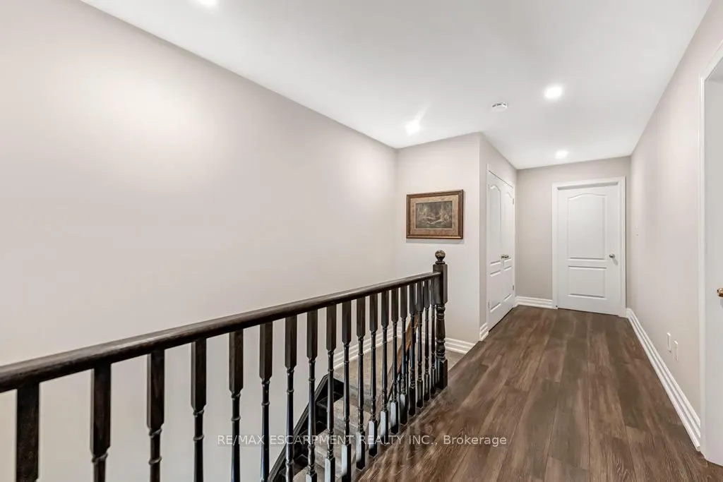 21 Forest Valley Crescent, #44