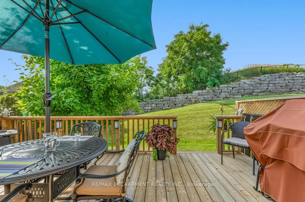 21 Forest Valley Crescent, #44