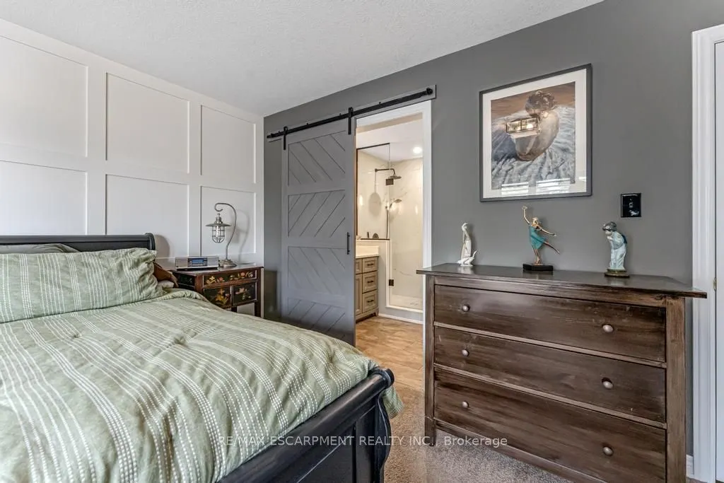 21 Forest Valley Crescent, #44