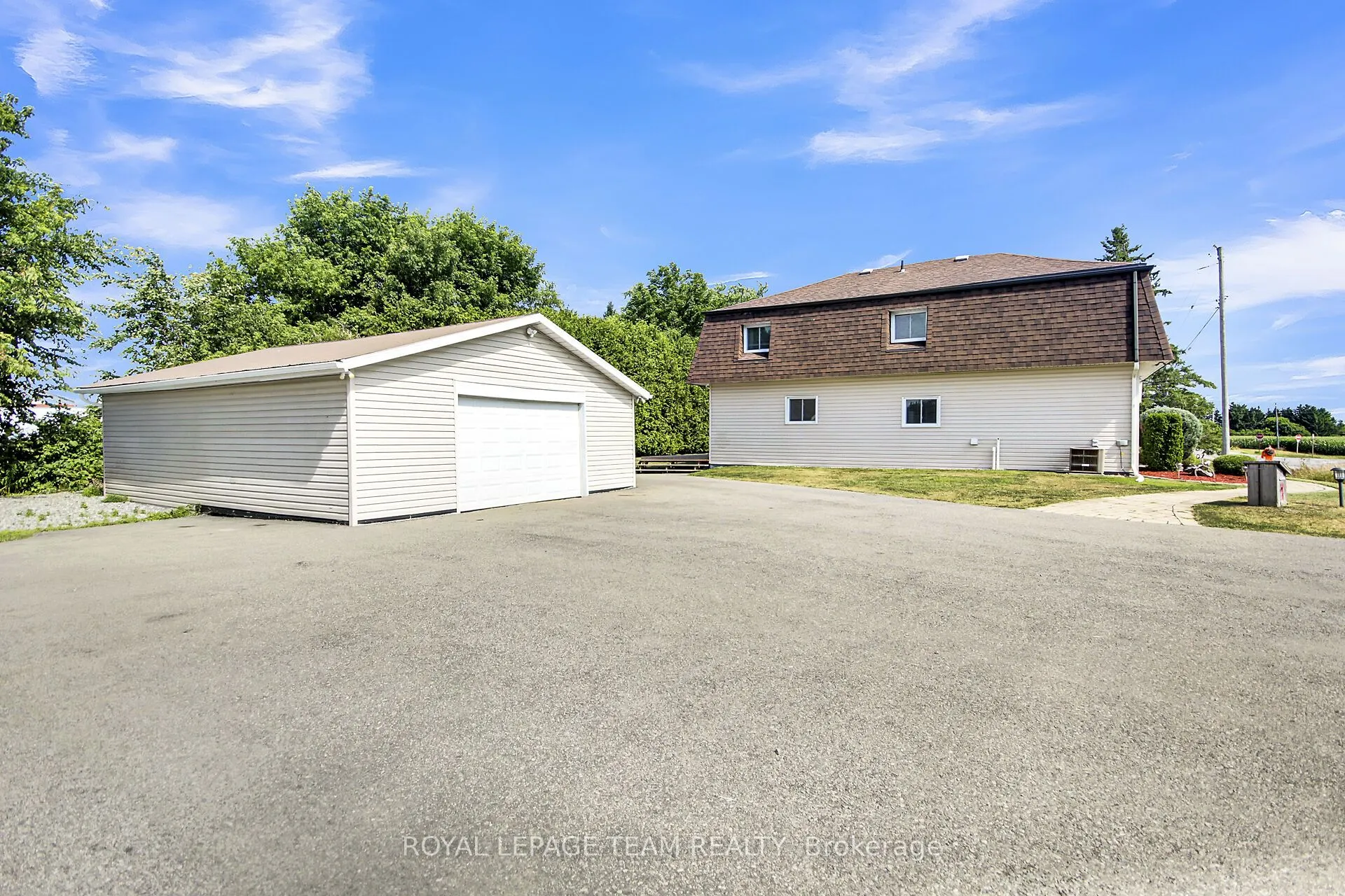5745 Fourth Line Road