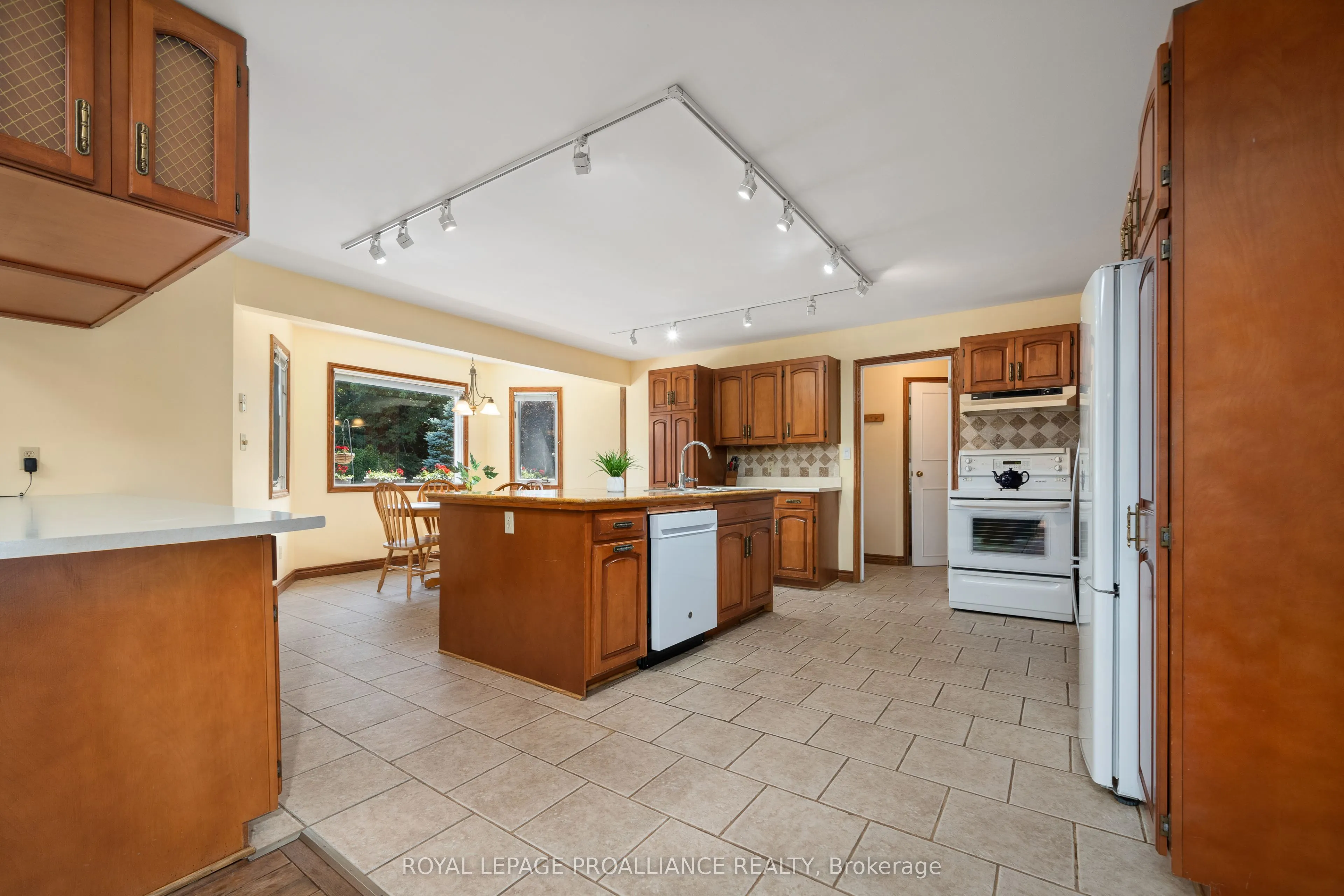7 Brintnell Boulevard