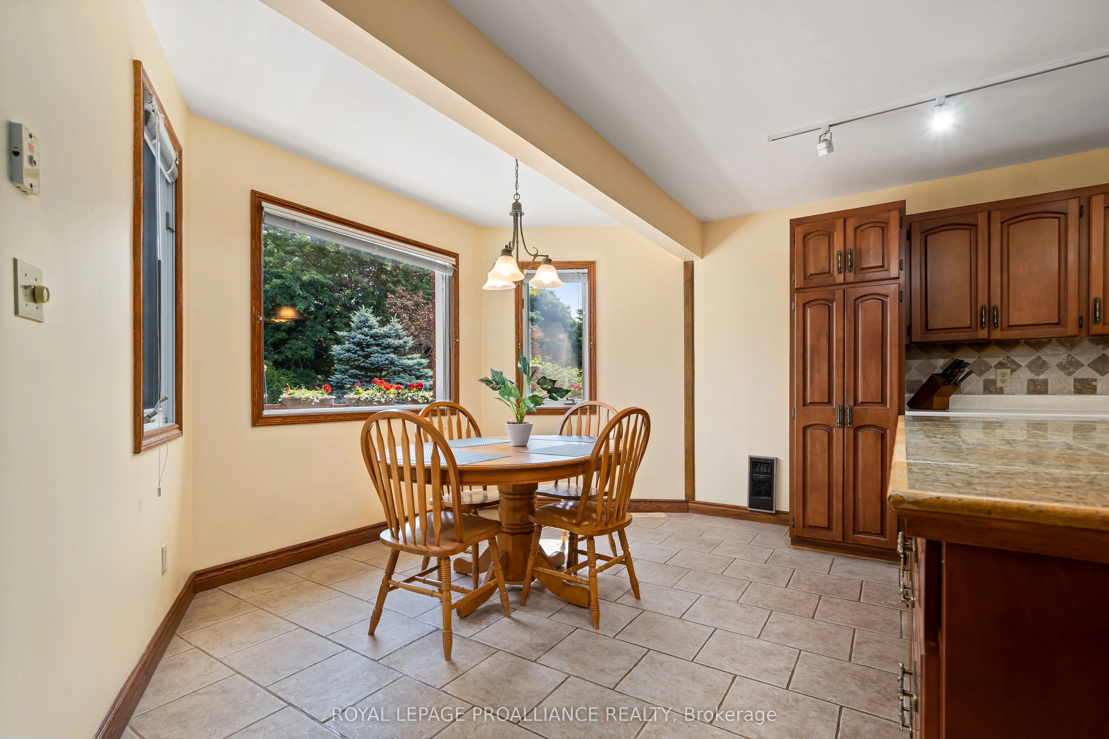 7 Brintnell Boulevard