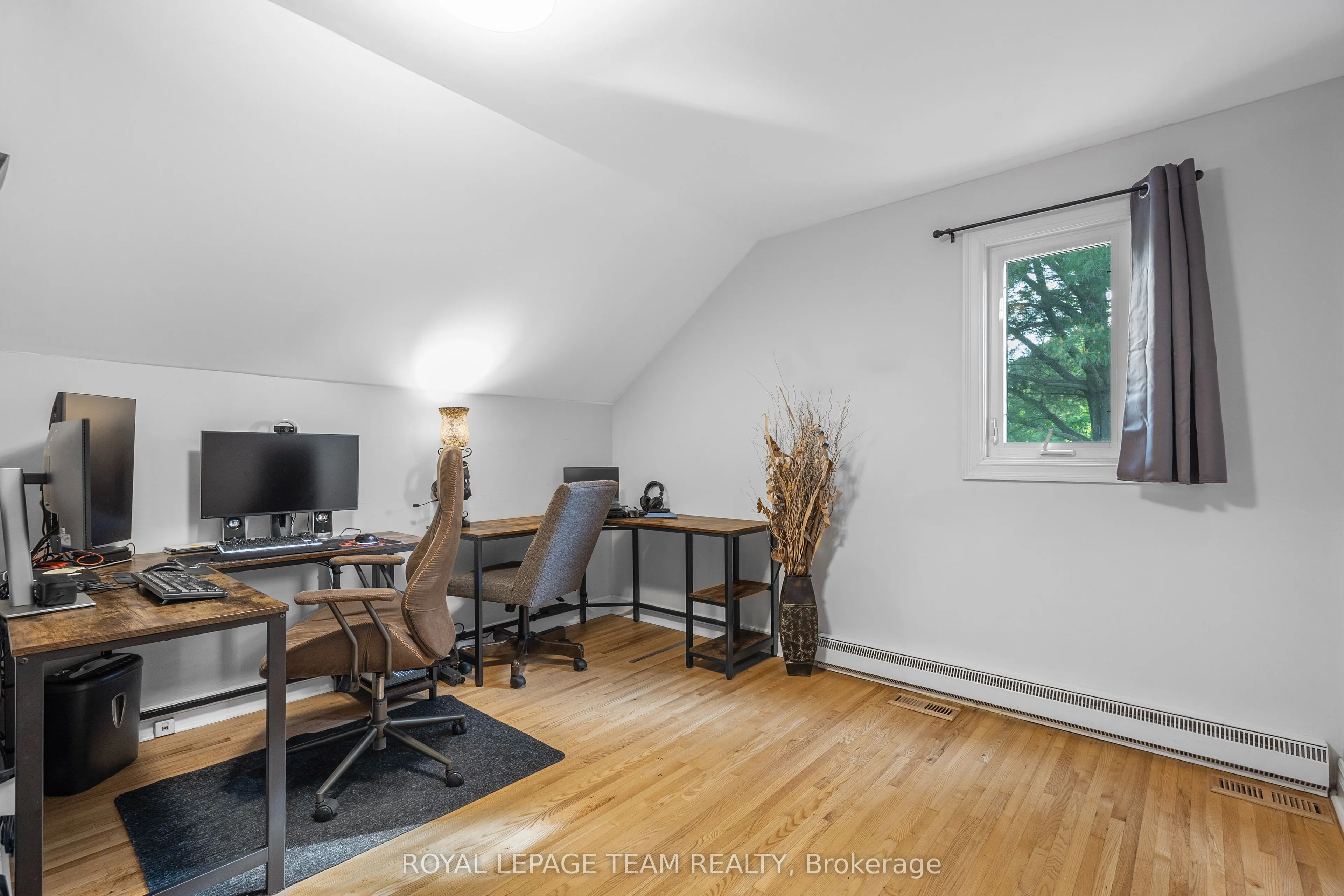 37 PROMENADE Avenue
