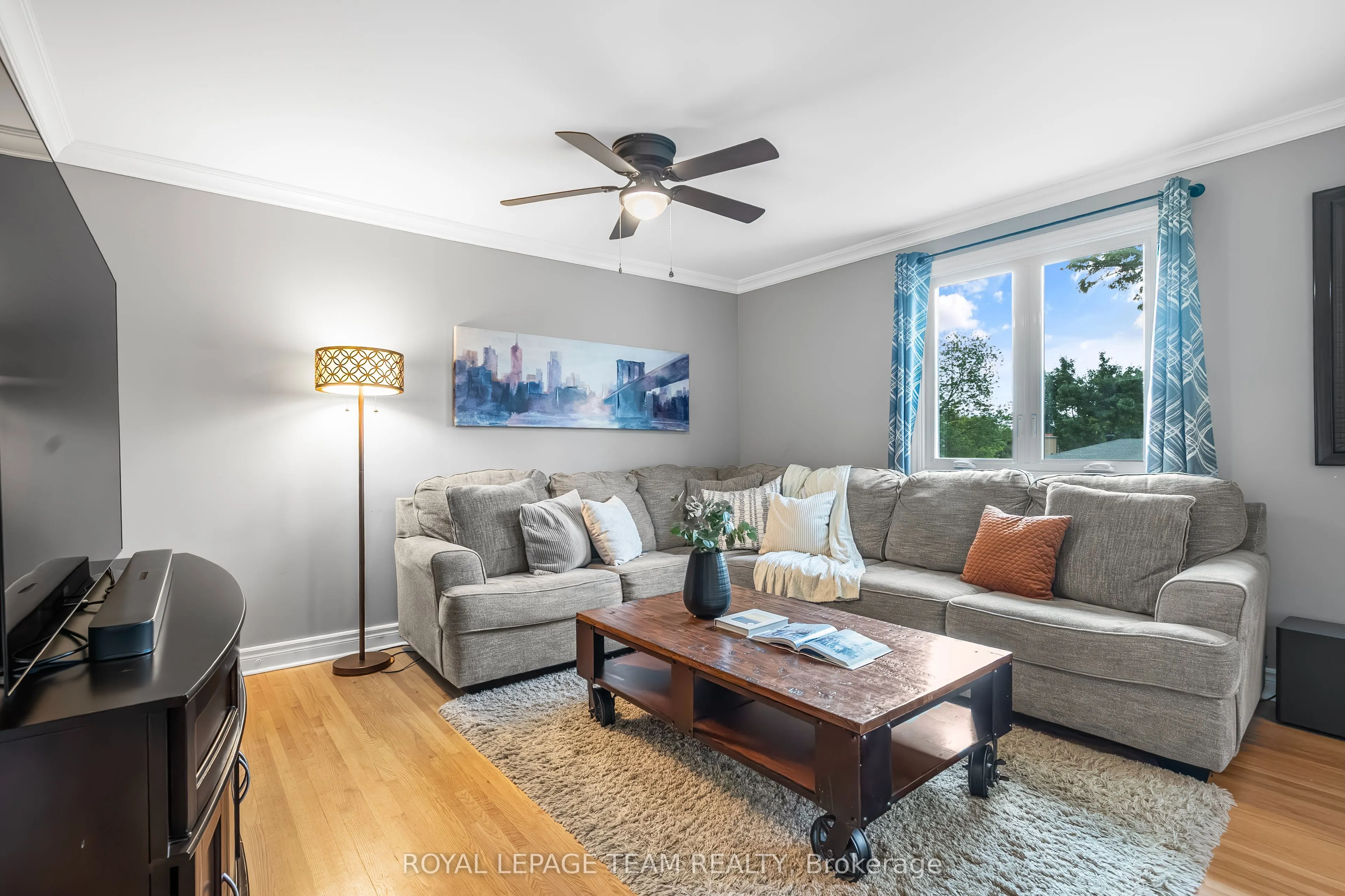 37 PROMENADE Avenue