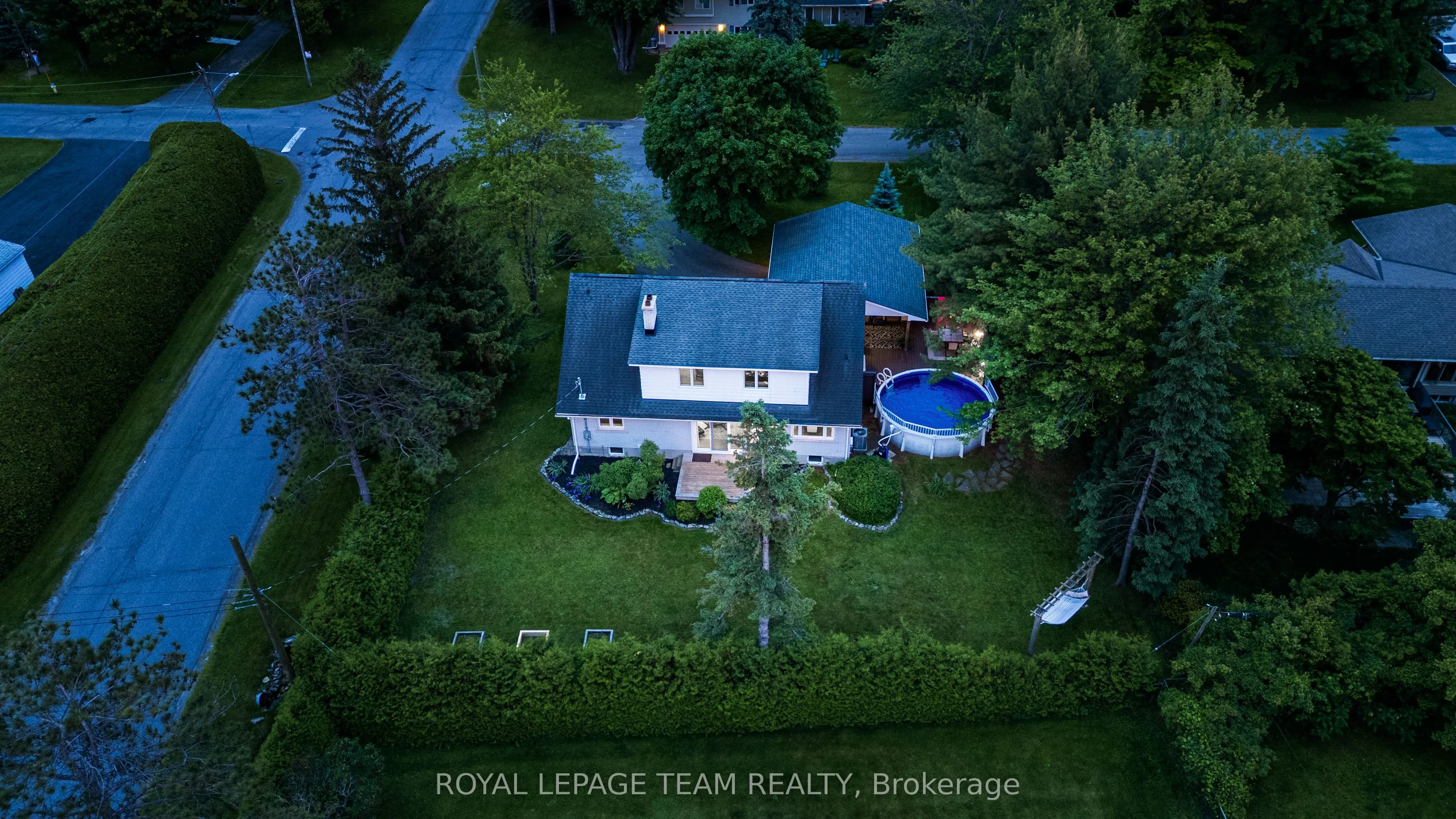 37 PROMENADE Avenue