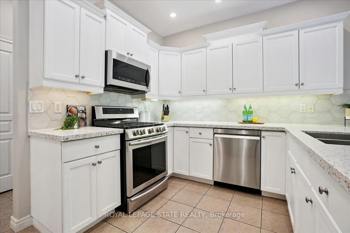 95 Hemlock Way