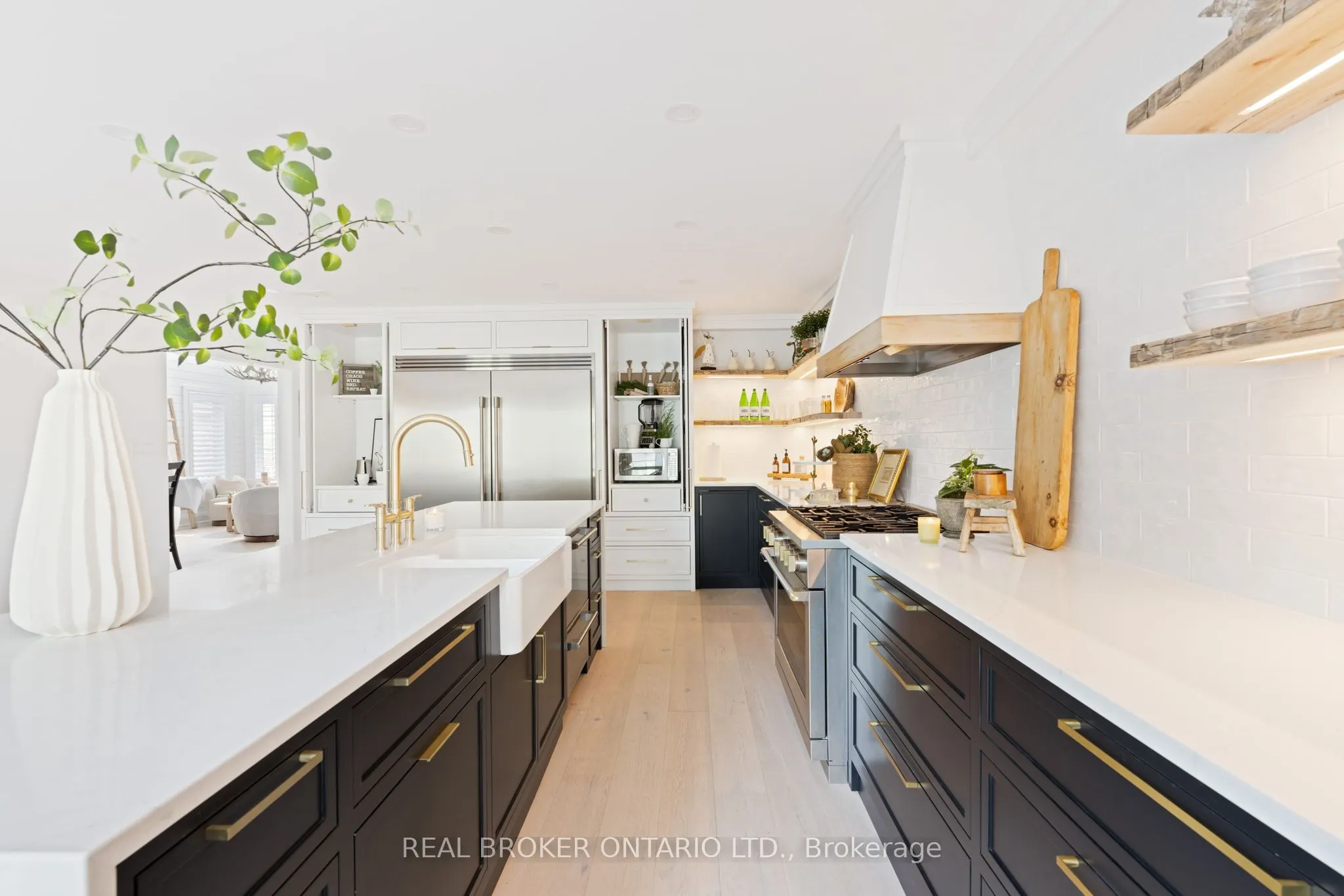17 Coutts Court