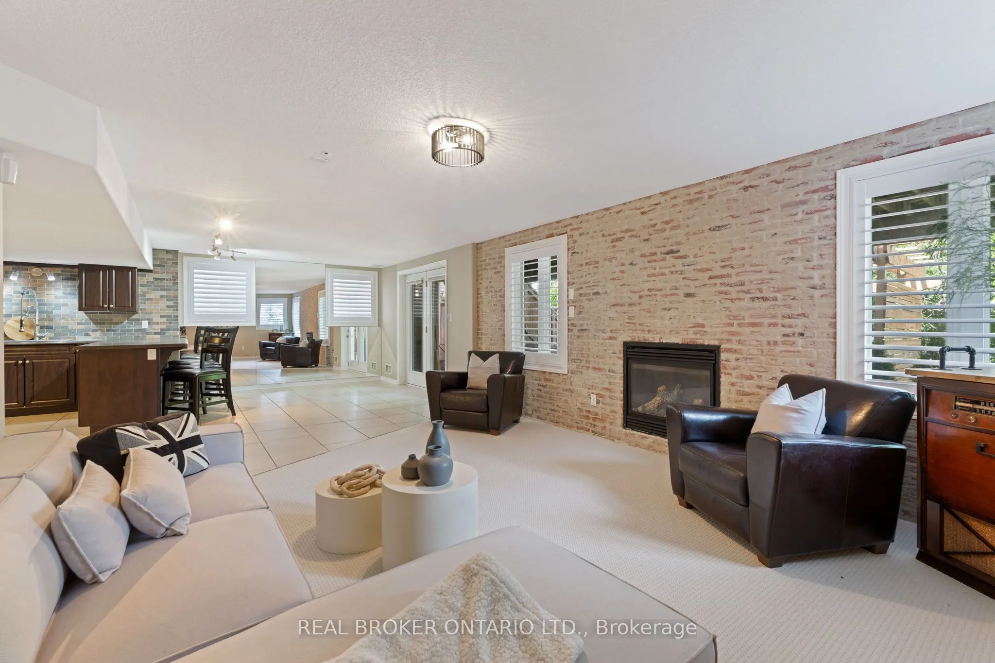 17 Coutts Court