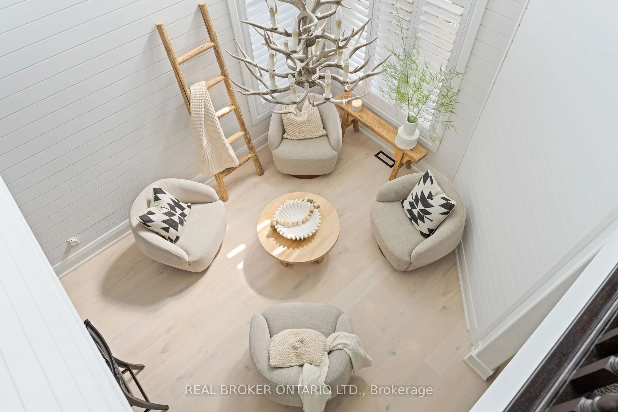 17 Coutts Court