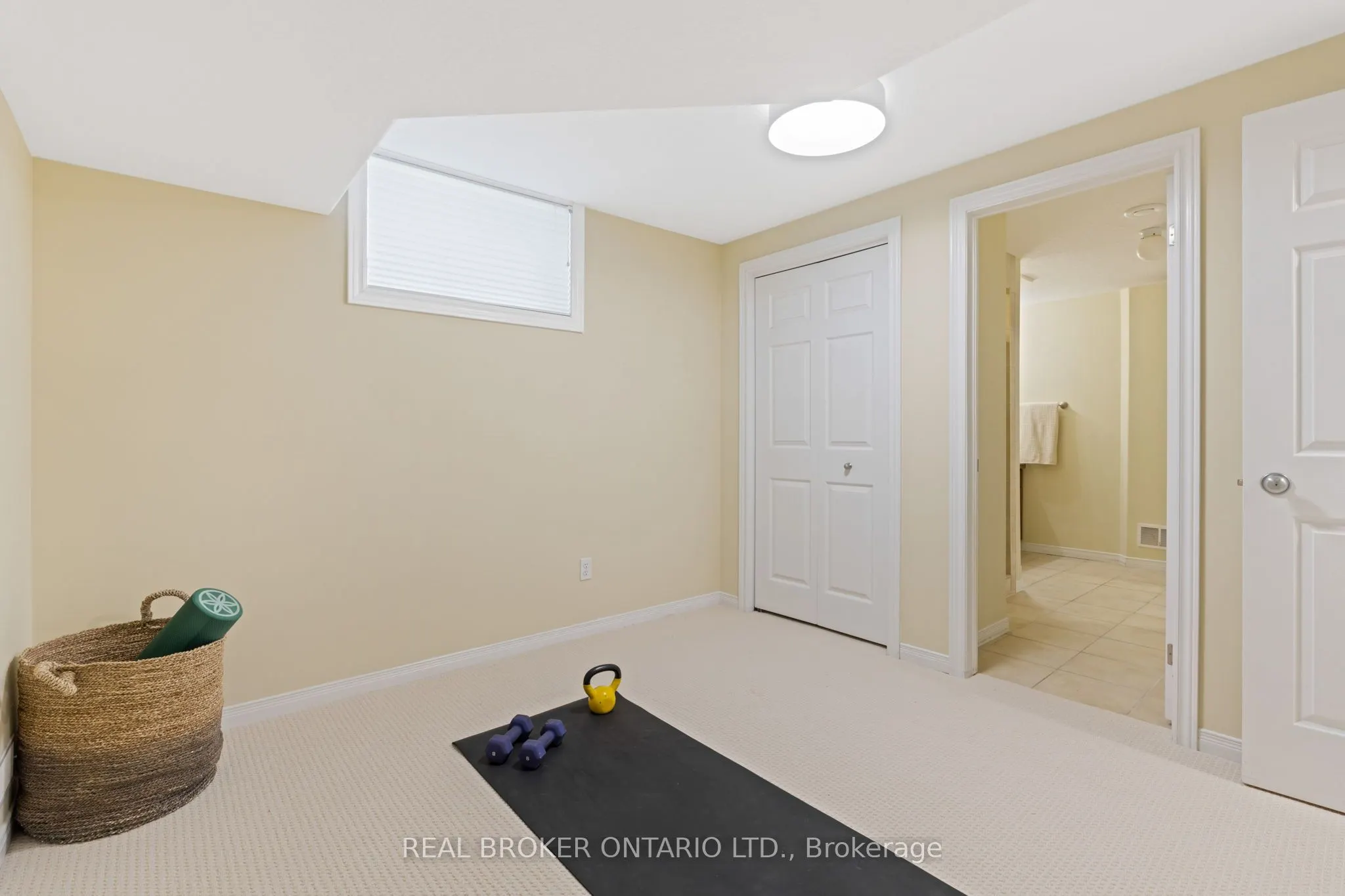 17 Coutts Court