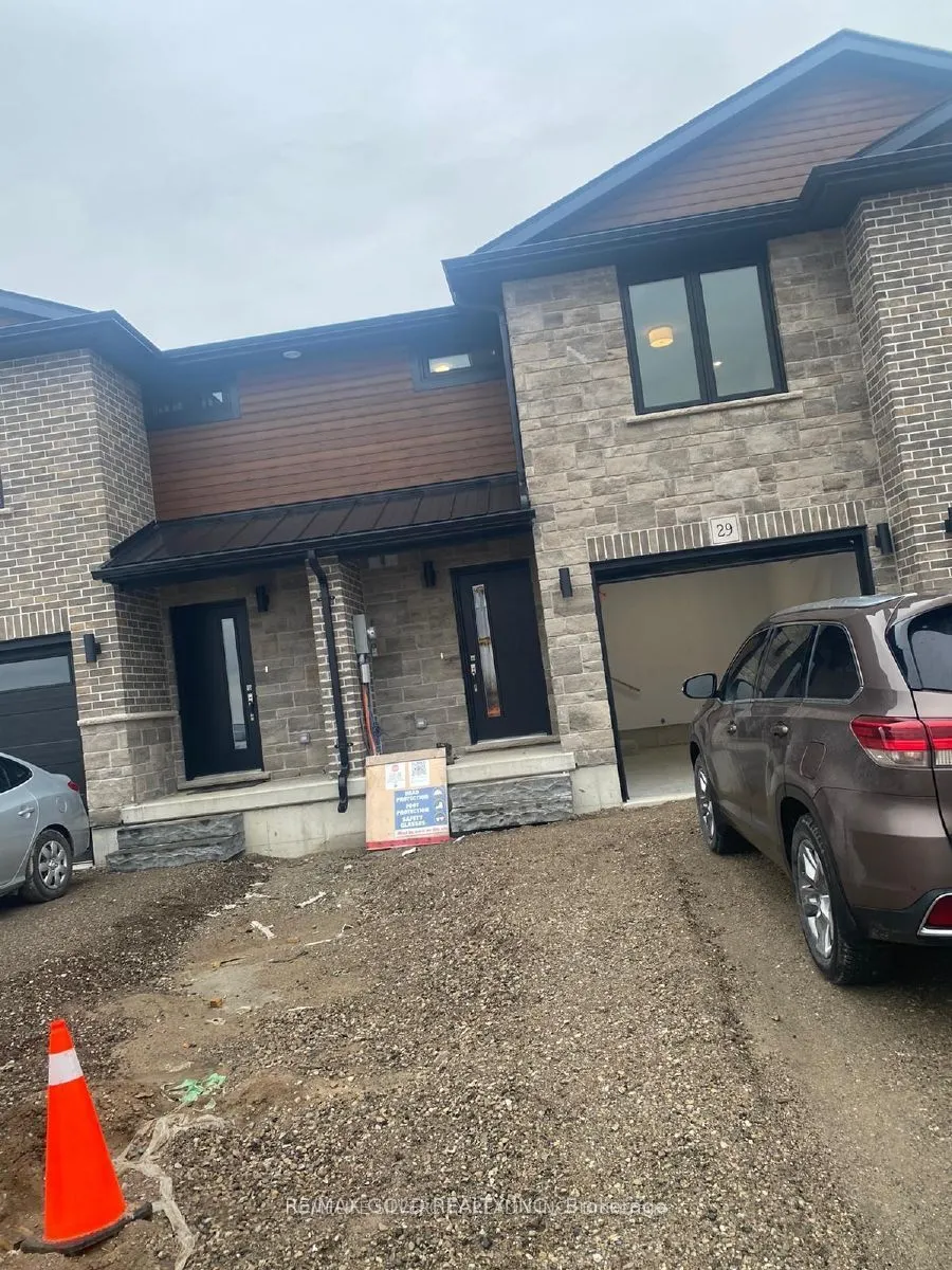 29 Trailside Drive