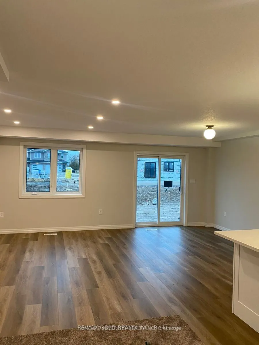 29 Trailside Drive