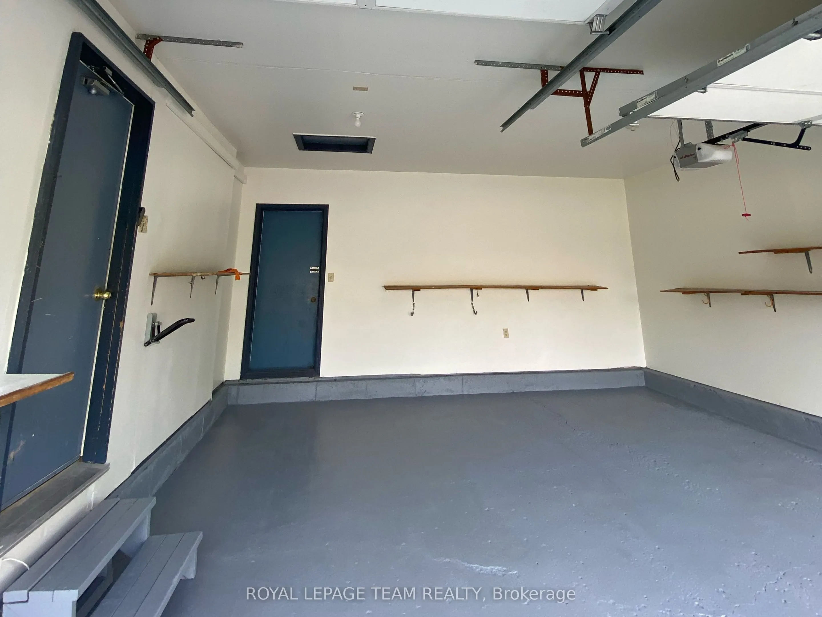 2 Etta Street