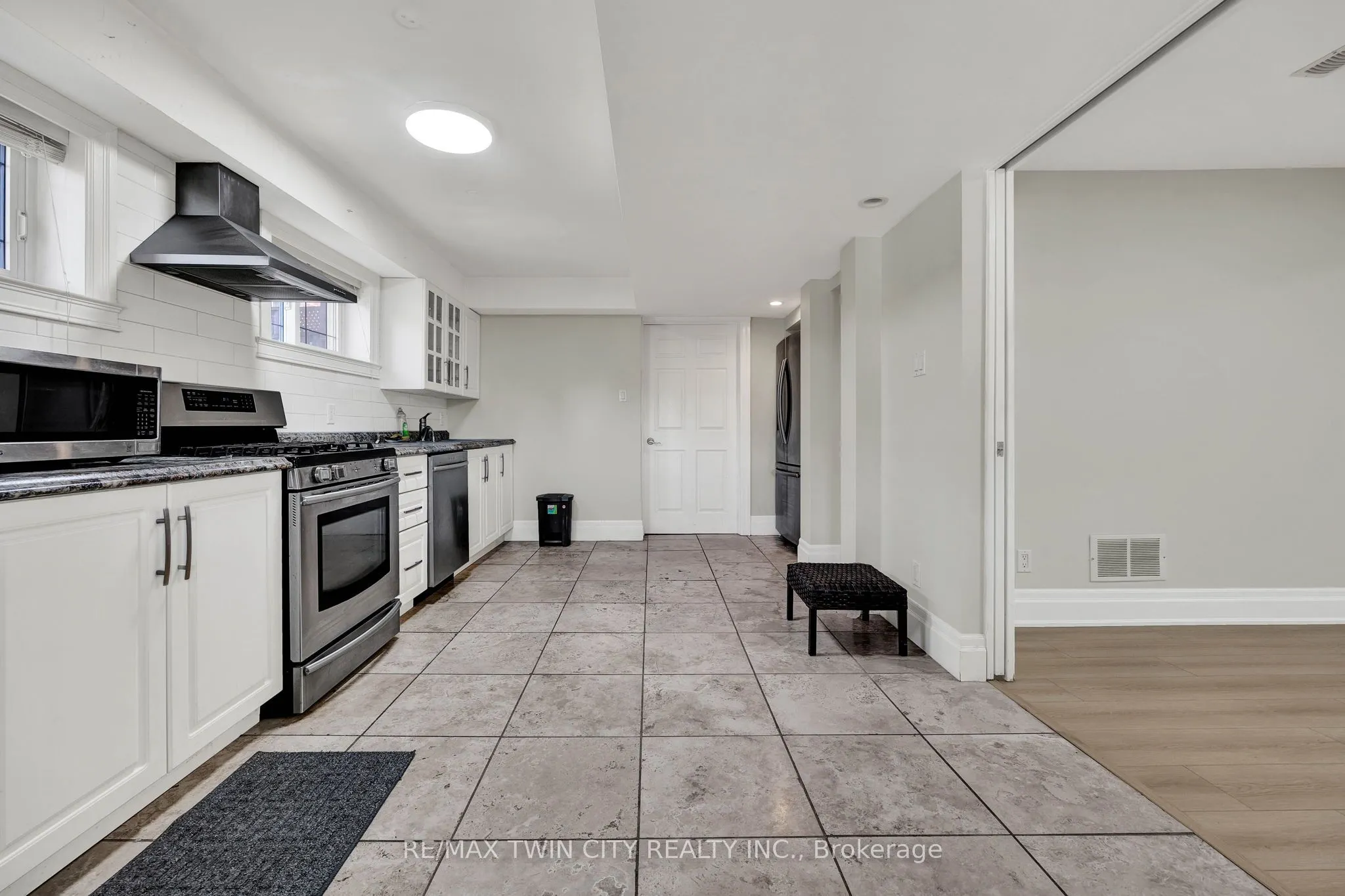 433 DOON SOUTH Drive