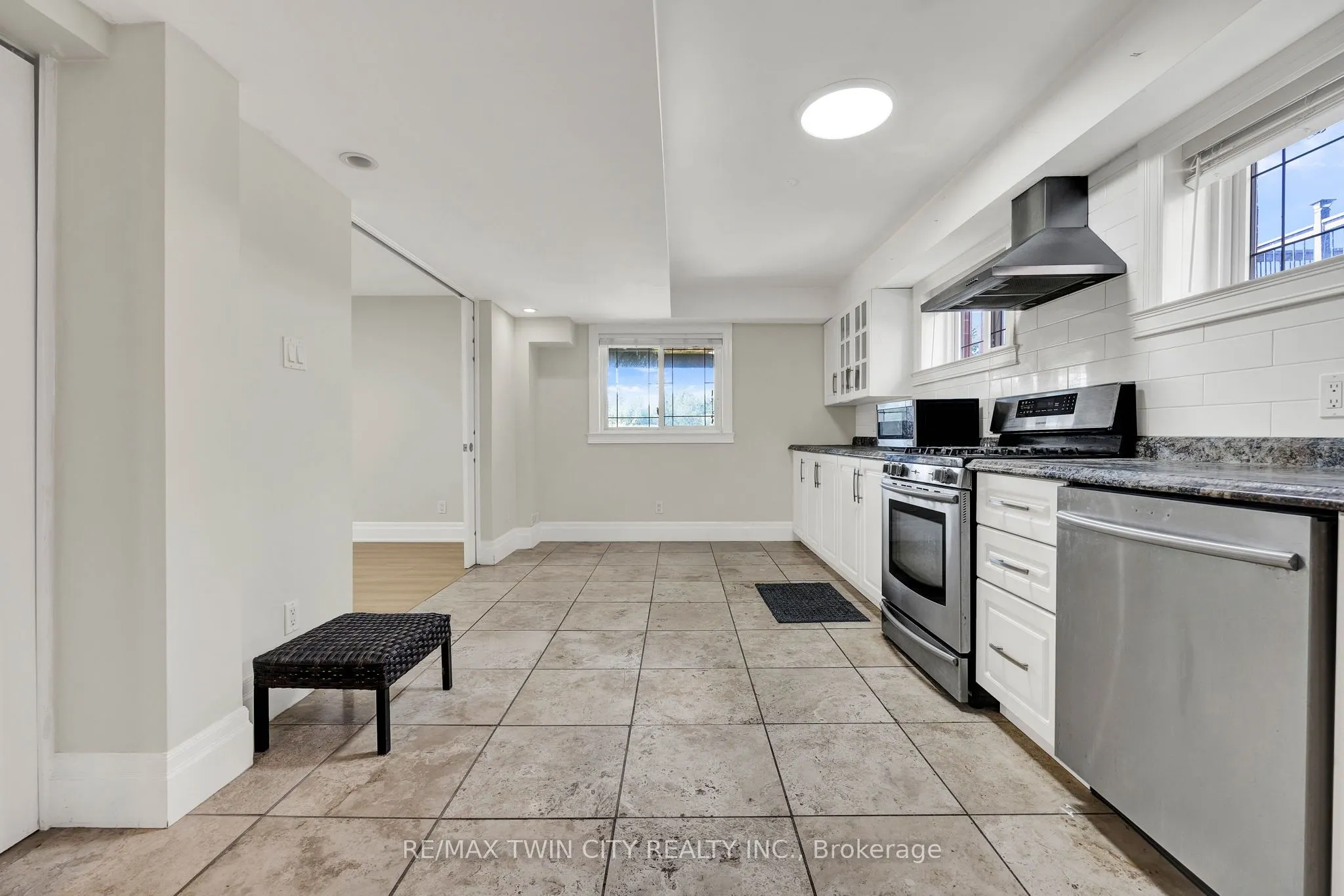 433 DOON SOUTH Drive