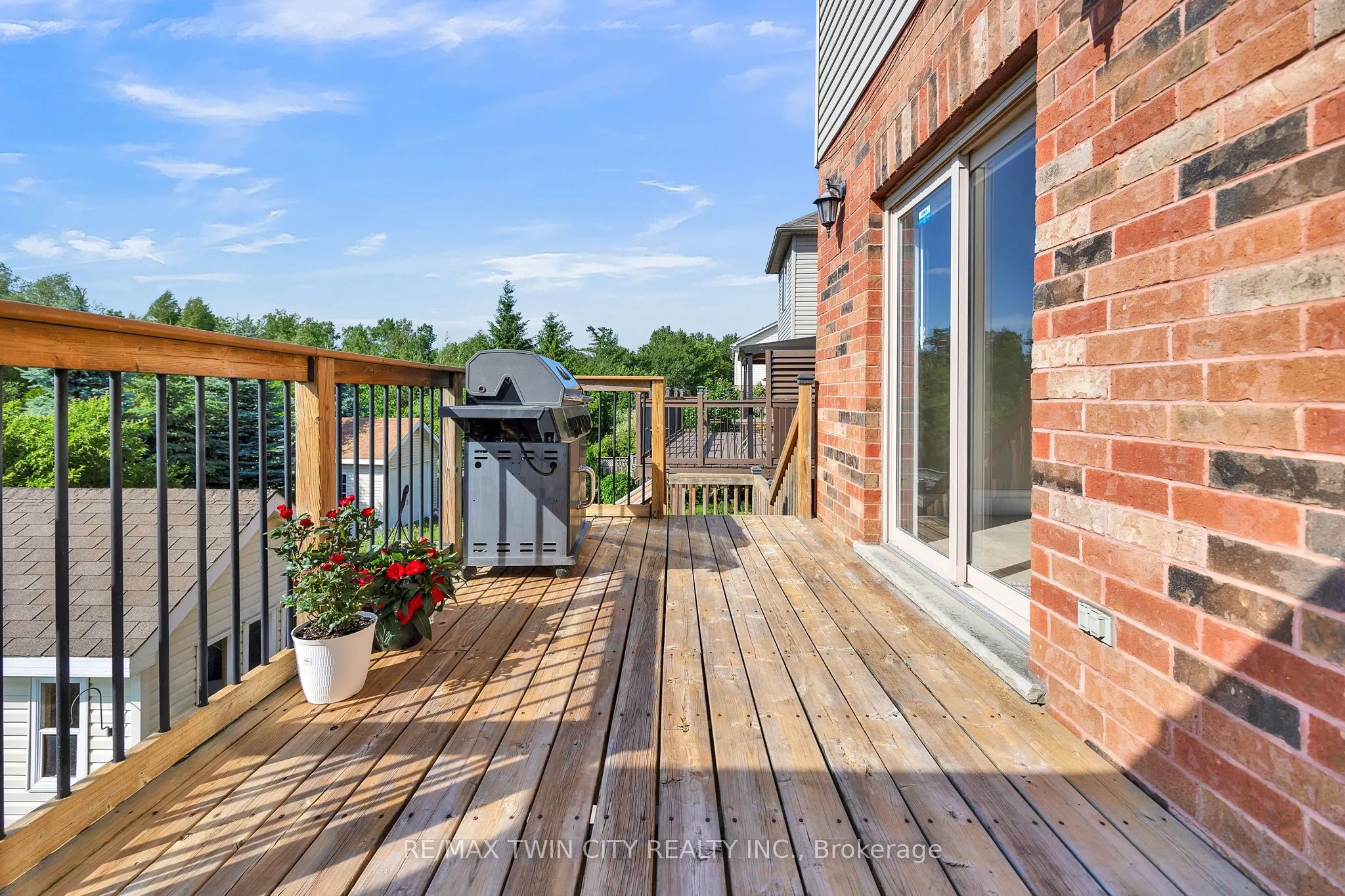 433 DOON SOUTH Drive